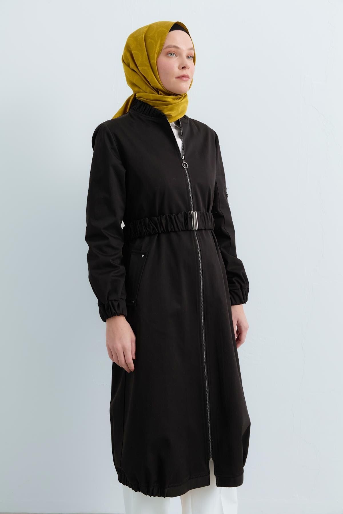 Nihan-Black Bomber Long Cap 2