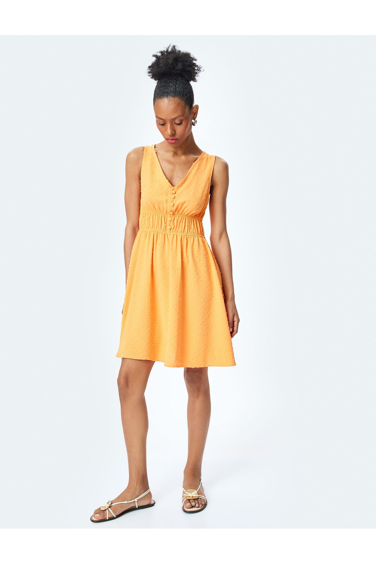 complete the look image