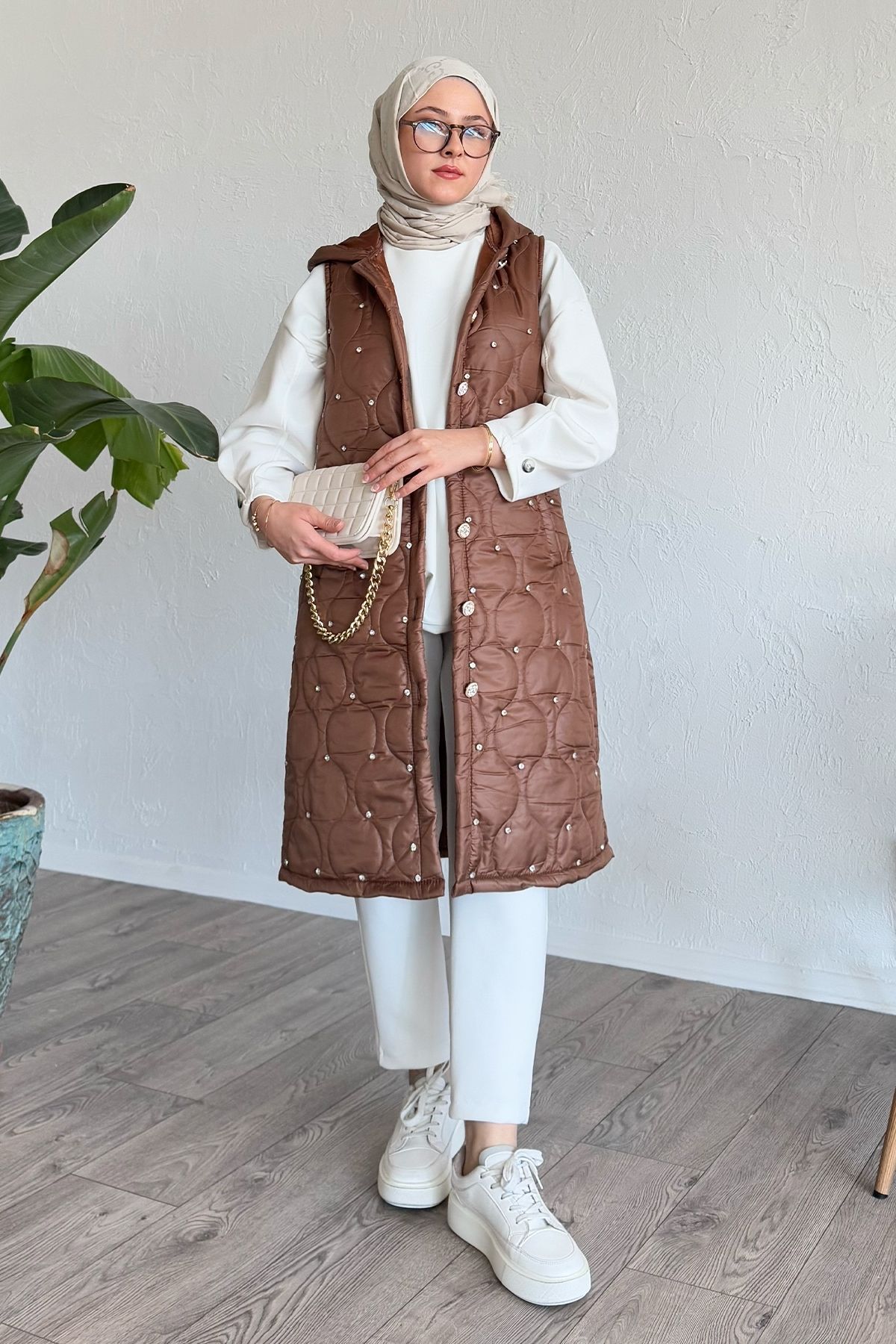 InStyle-Stone Quilted Hooded Bitter Brown Vest 5