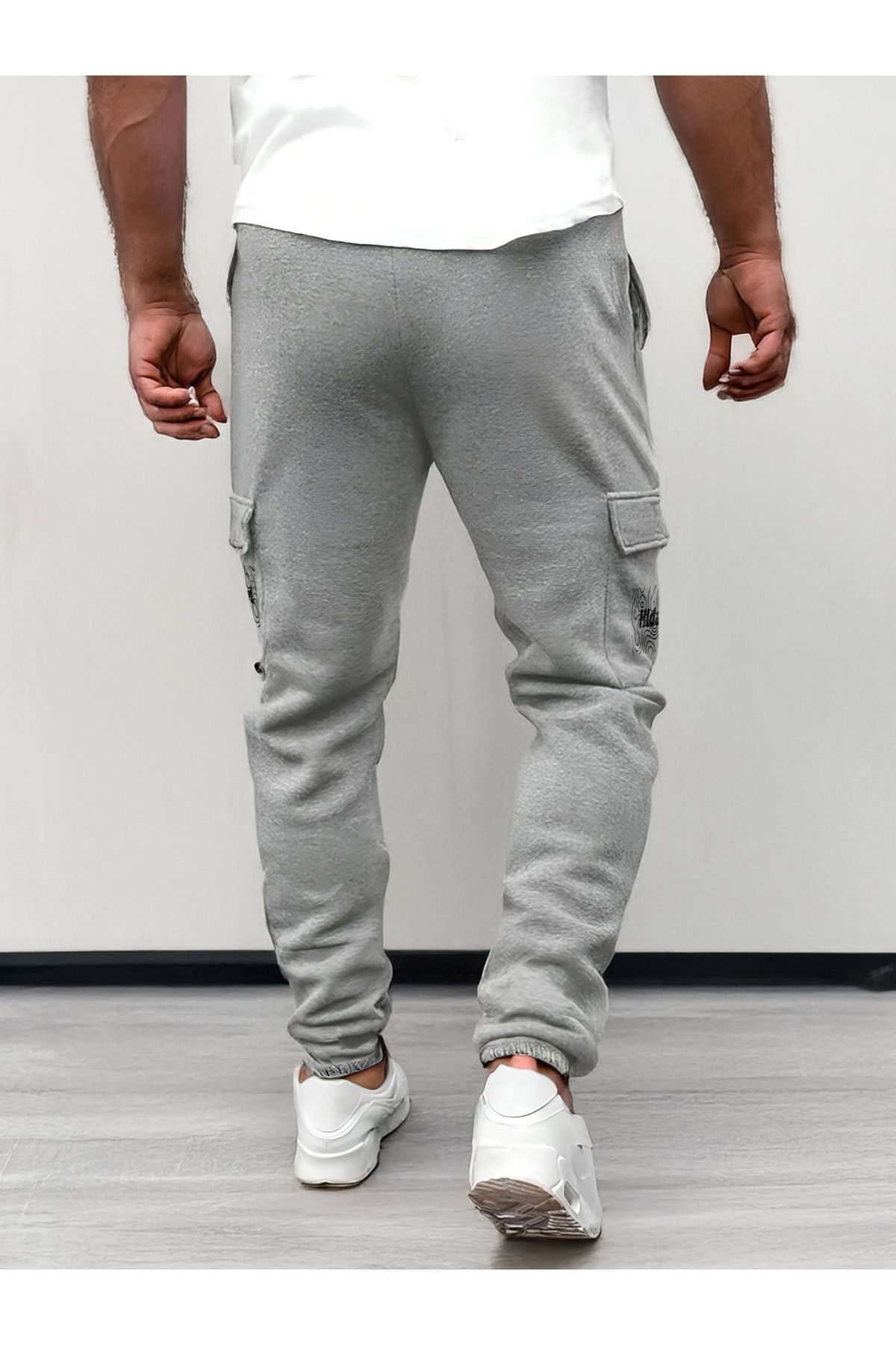 De Carte-Hideport Printed Cargo Pocket Seasonal Relax Sweatpants 2