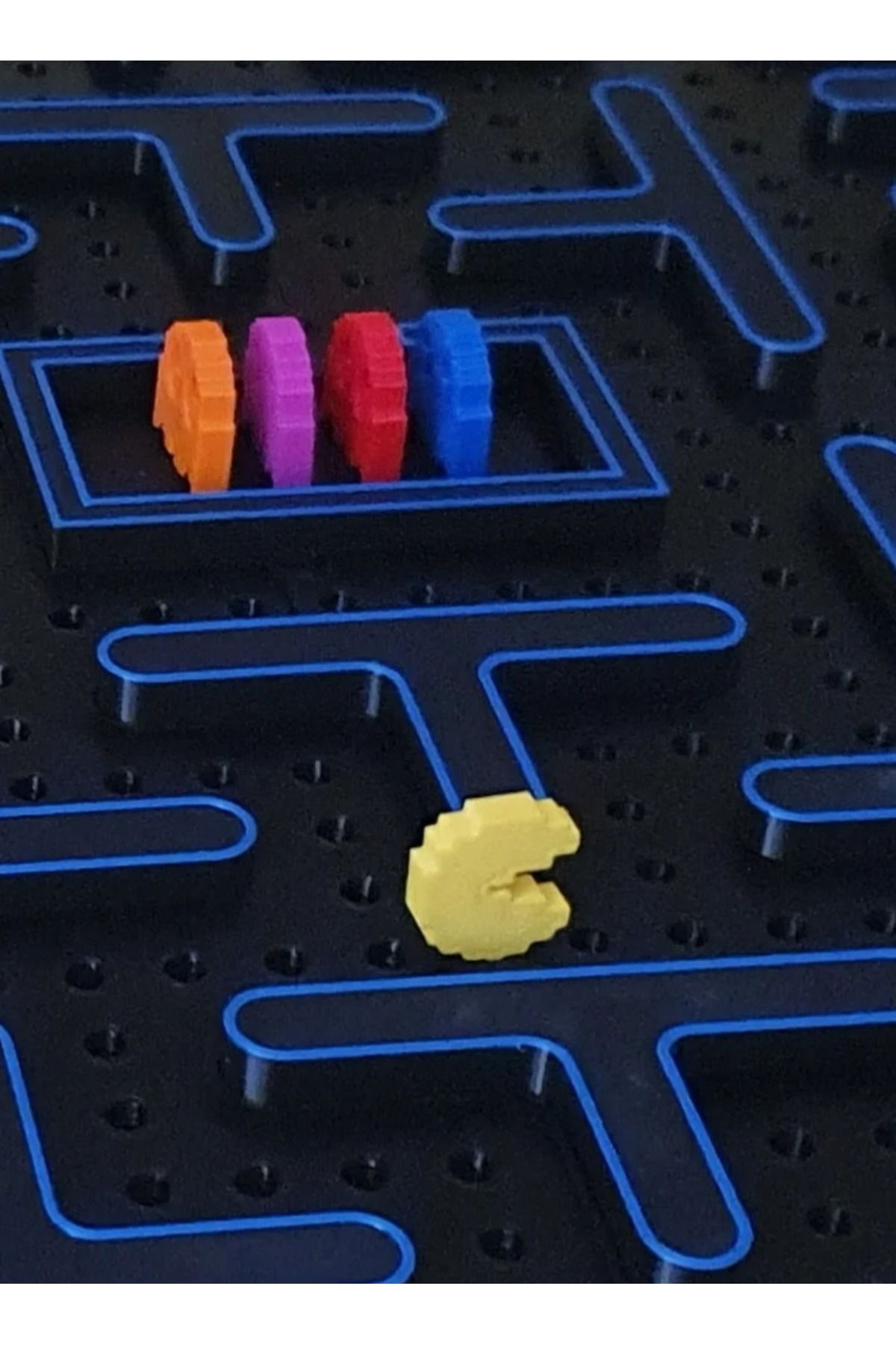 3D Brothers-Pacman Board Game - Maze Pursuit of Ghosts, Strategy, Challenge, and Tactics 3