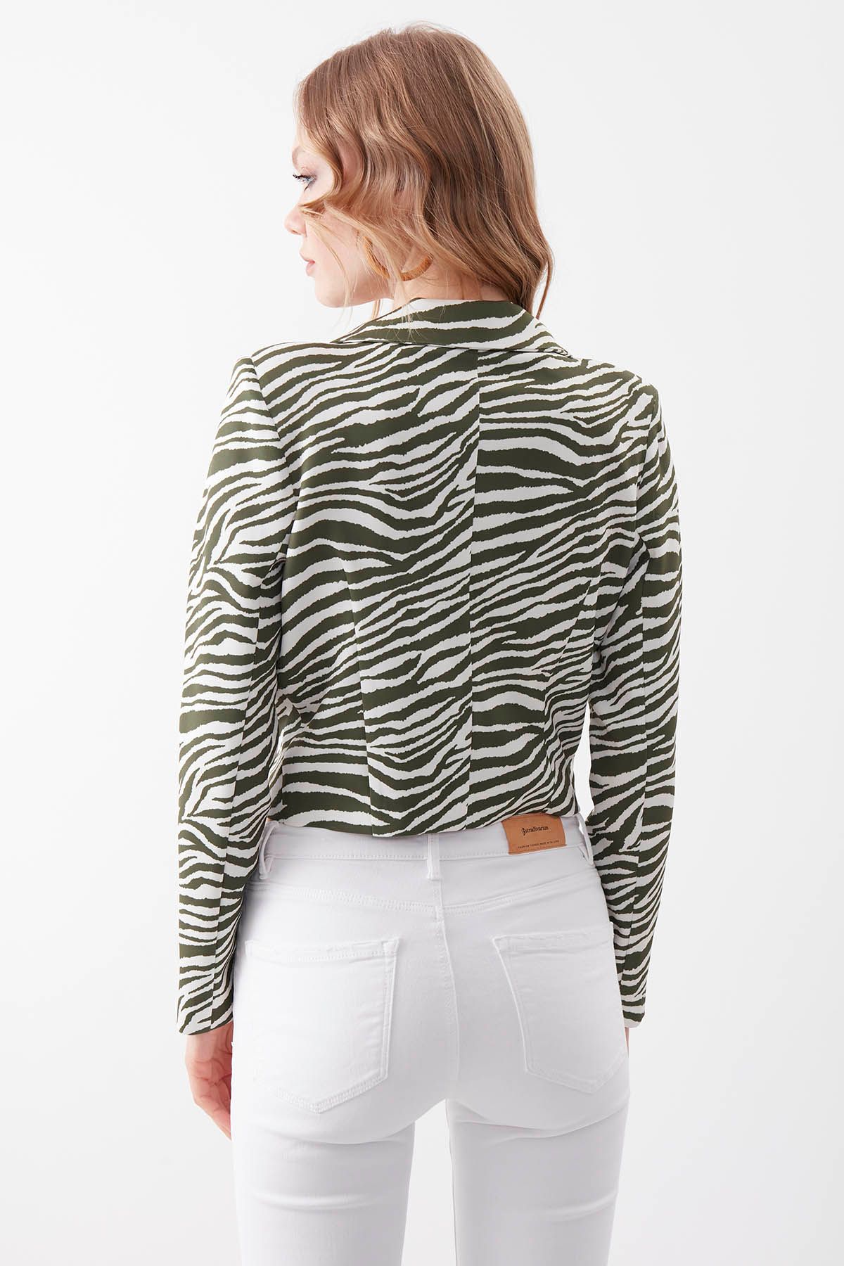 Vitrin-Zebra Pattern Single Button Crop Jacket 5