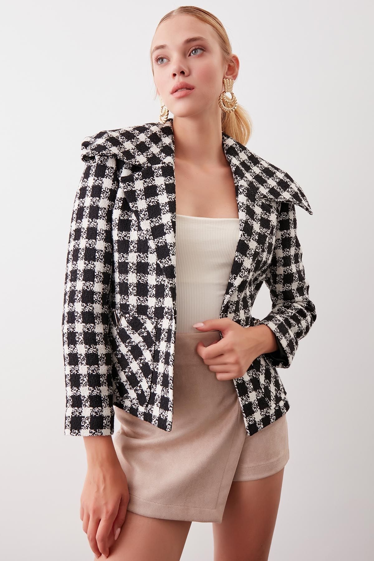 Vitrin-Collared Single Button Pocket Detailed Houndstooth Jacket 3