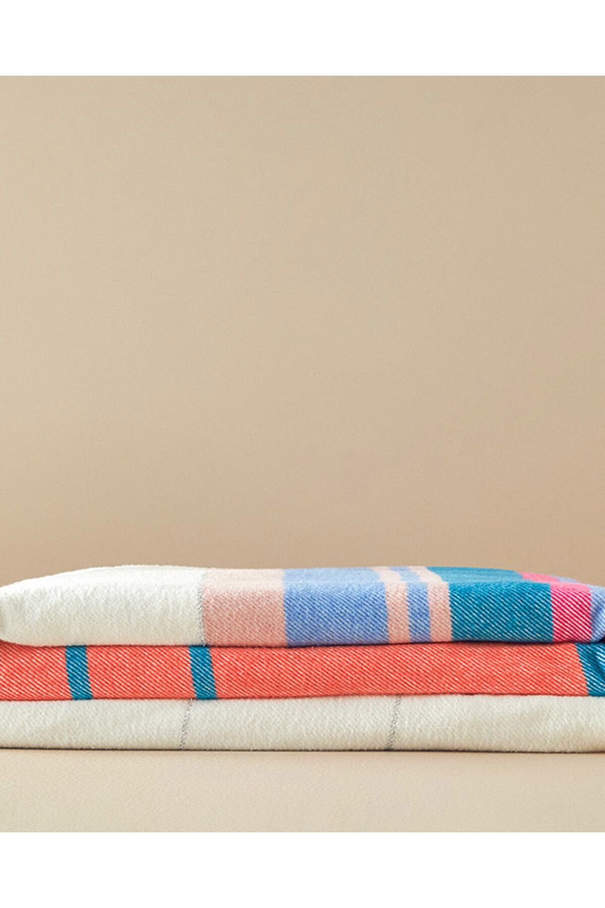 English Home-Orange Glitter Cotton Double Blanket - Vivacious 3