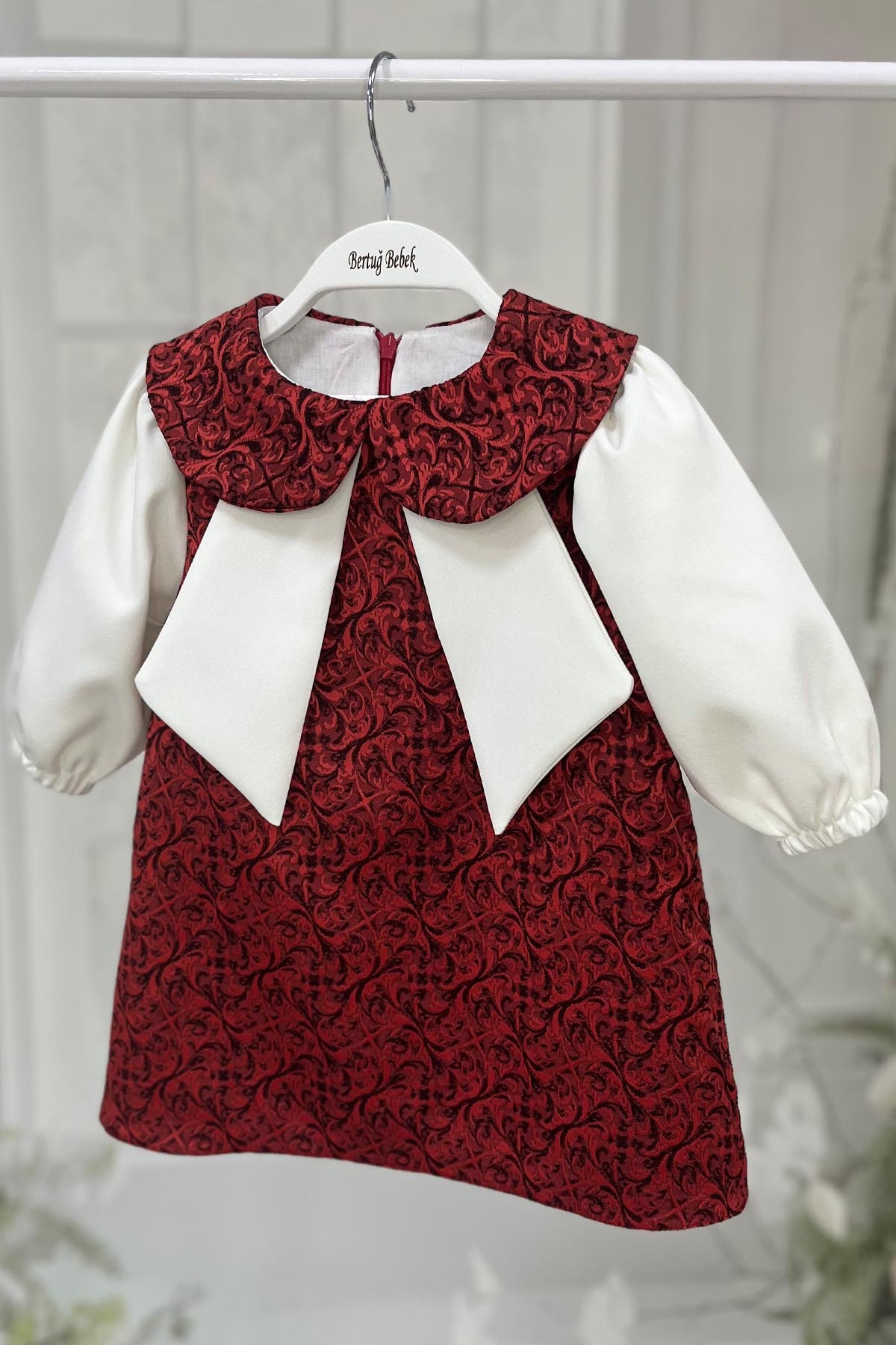 Bertuğ Bebek Bordo Kırmızı ve Kırık Beyaz Kız Çocuk Bebek Jile Krep Elbise fotoğrafı 3 (önizleme)