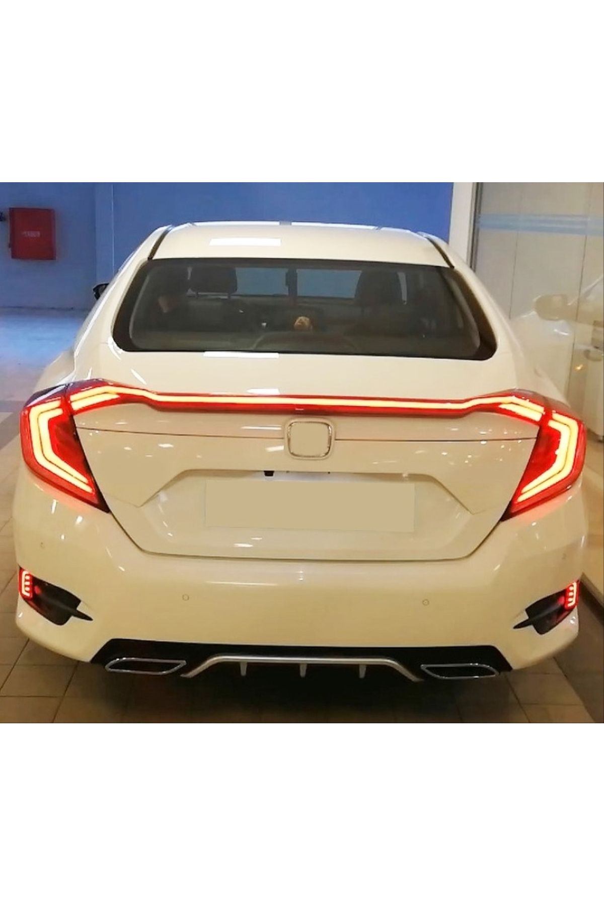 OLED GARAJ CIVIC FC5 2016-2021 IÇIN UYUMLU  HAREKETLI SINYALLI LED STOP VE SPOILER TAKIMI KIRMIZI