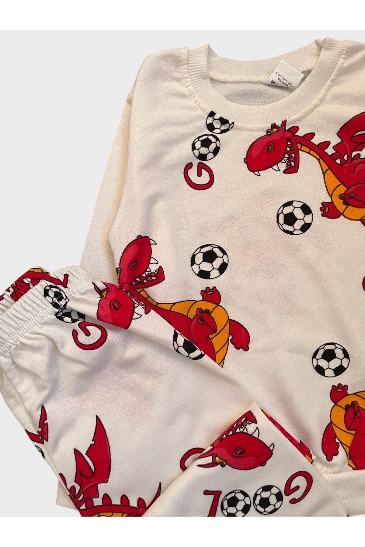 ALİŞ KİDS Erkek Çocuk Pamuklu Şardonlu Beyaz Kırmızı Dinozor Futbol Topu Desenli Uzun Kollu Pijama Takımı fotoğrafı 3 (önizleme)