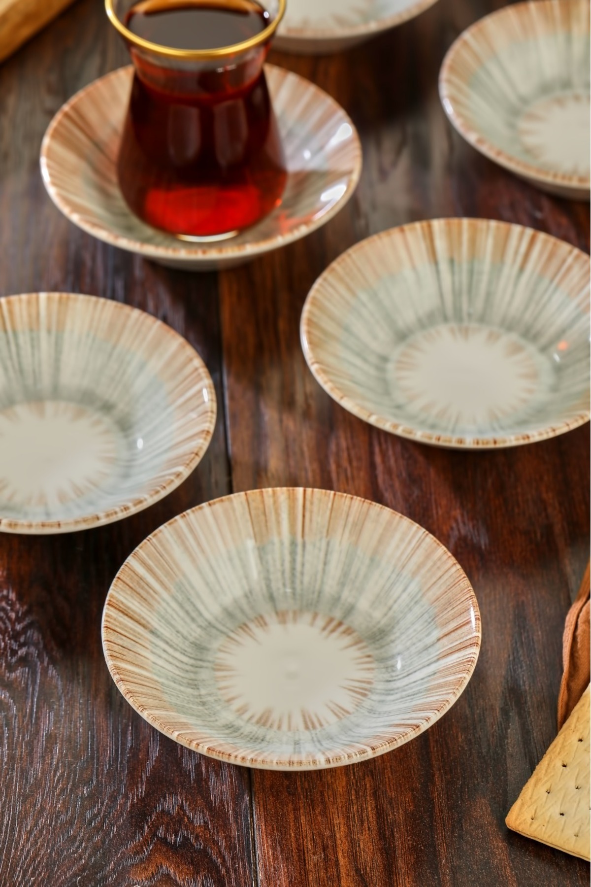 Cooker-6 Patterned Porcelain Tea Plates 4