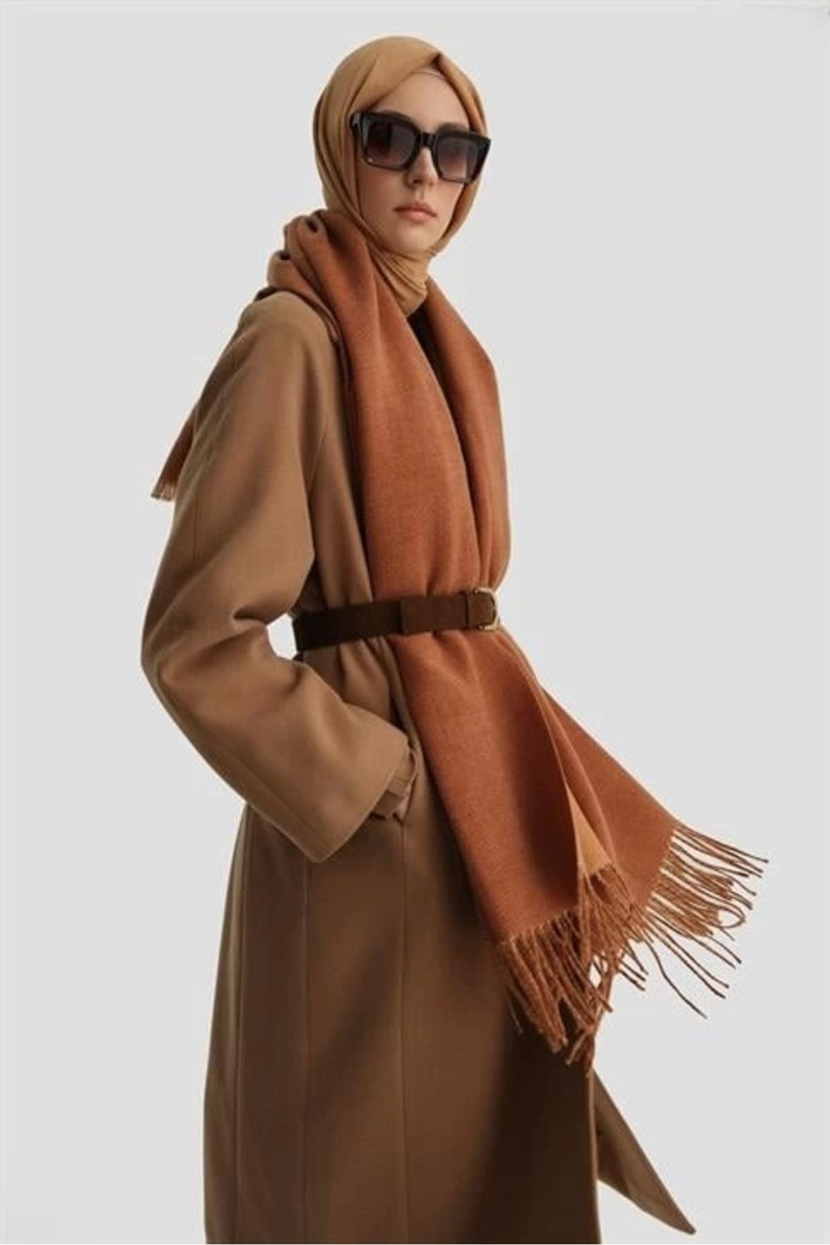 complete the look image