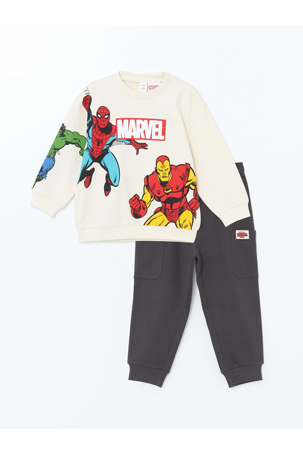 LC Waikiki-Spiderman Printed Boys Sweatshirt and Sweatpants - Crew Neck Set of 2 1