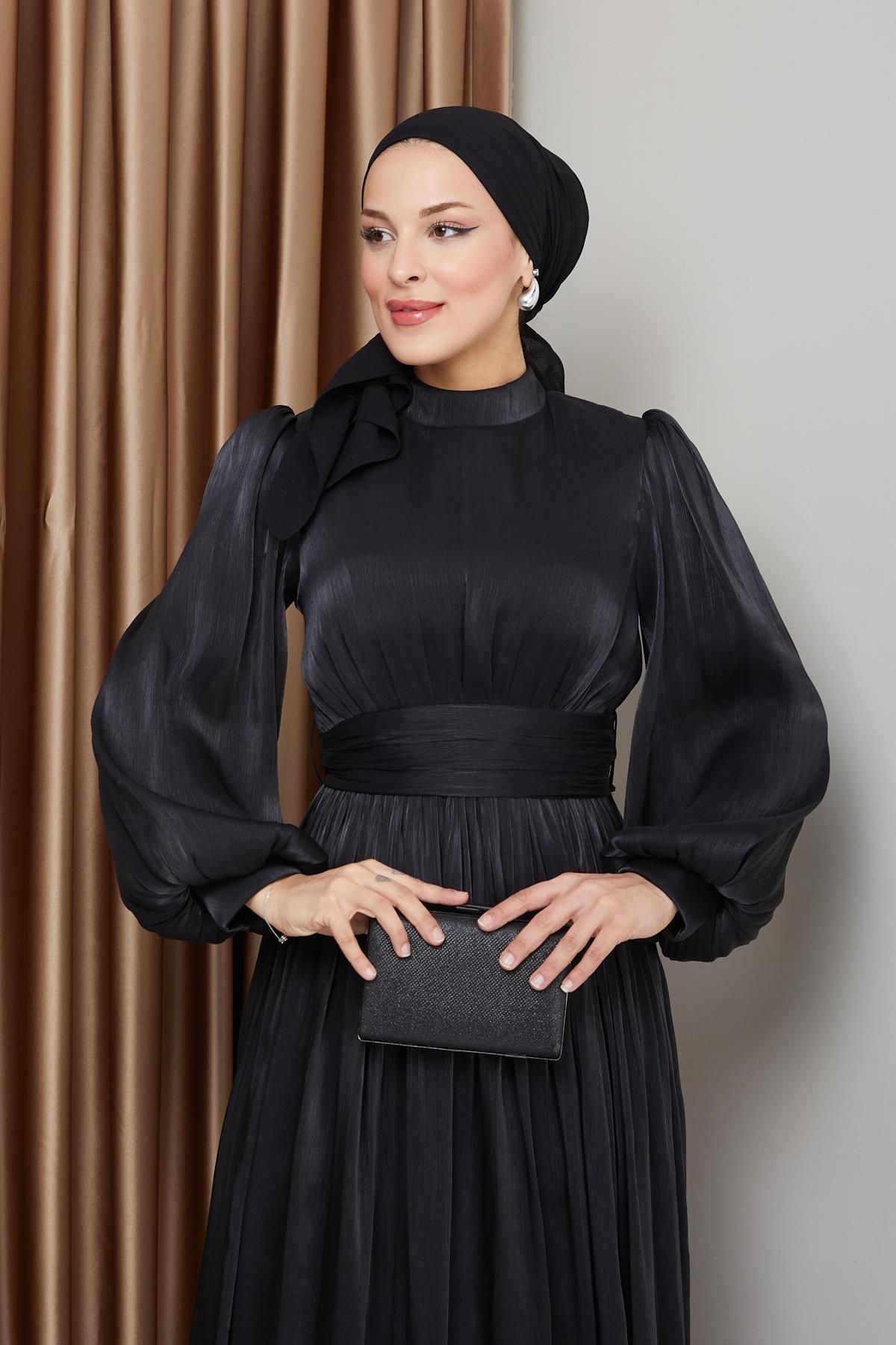 Olcay-Hijab-Abendkleid aus Seide – Yoryo, Taillengürtel und Kordelzug-Detail, SCHWARZ 1225 3