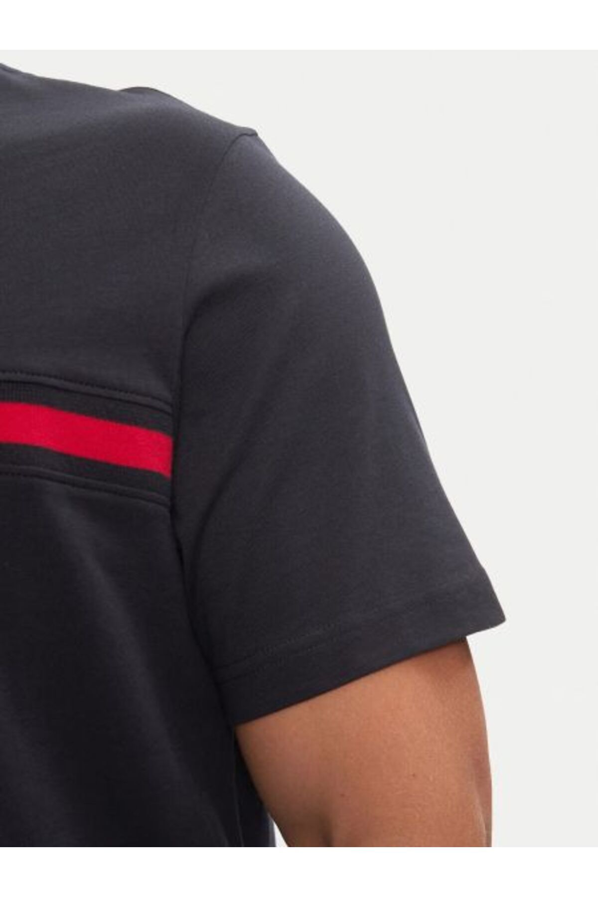 Tommy Hilfiger-Hilfiger Chest Insert Tee - Relaxed Fit 5