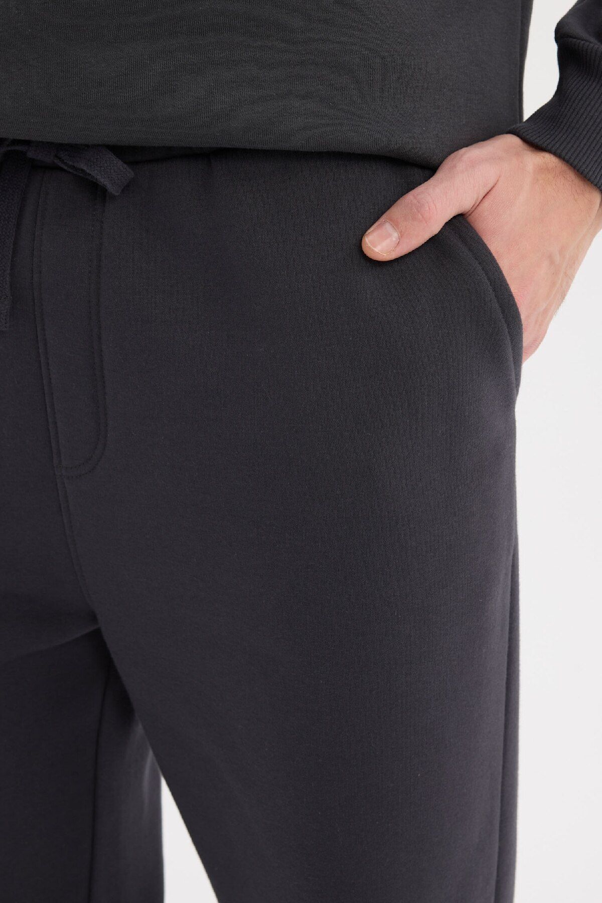 DeFacto-Regular Fit Sweatpants Basic Plain with Fleece Inside, Pockets, Lace-Up Waist, Straight Legs D7836Ax25Sp 5