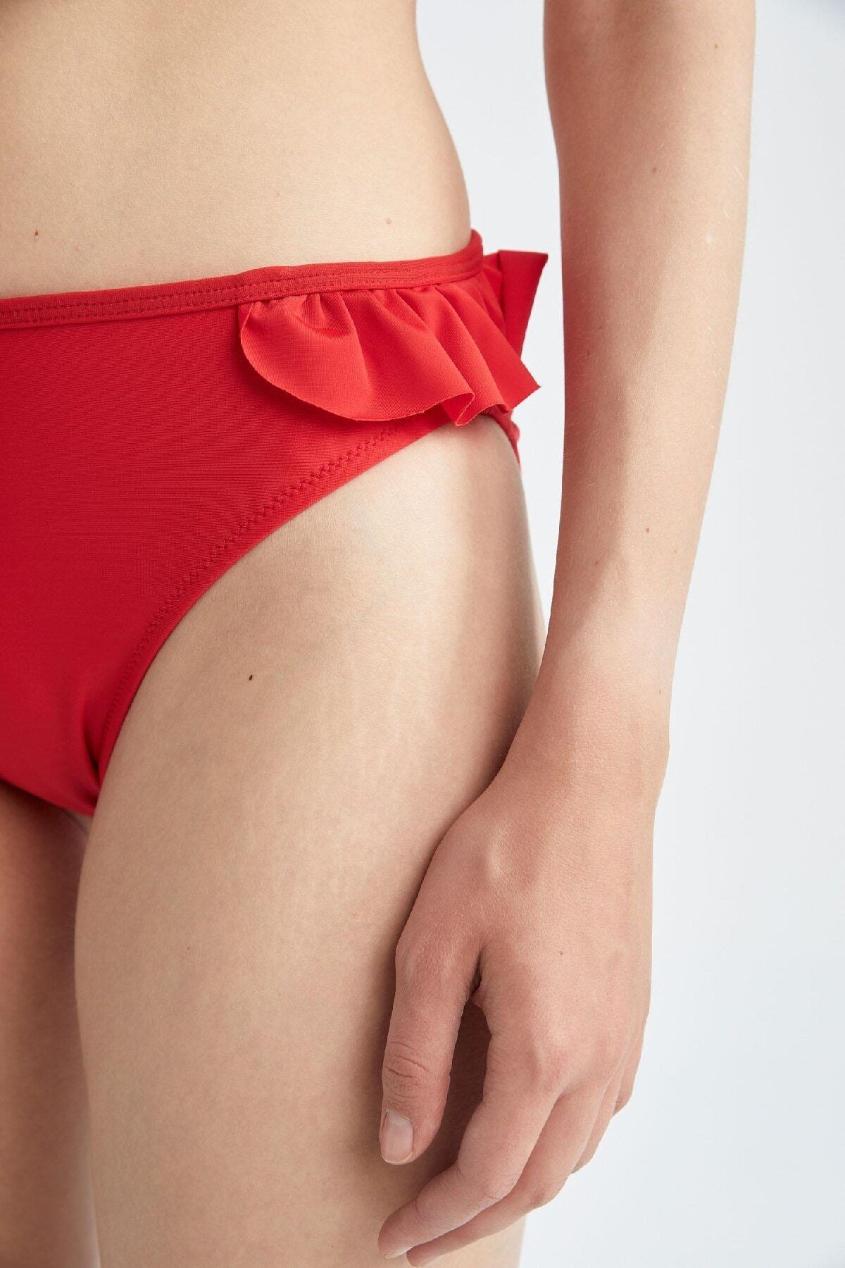DeFacto-Be in Love Bikinihose mit normaler Passform - X2227az22sm 4