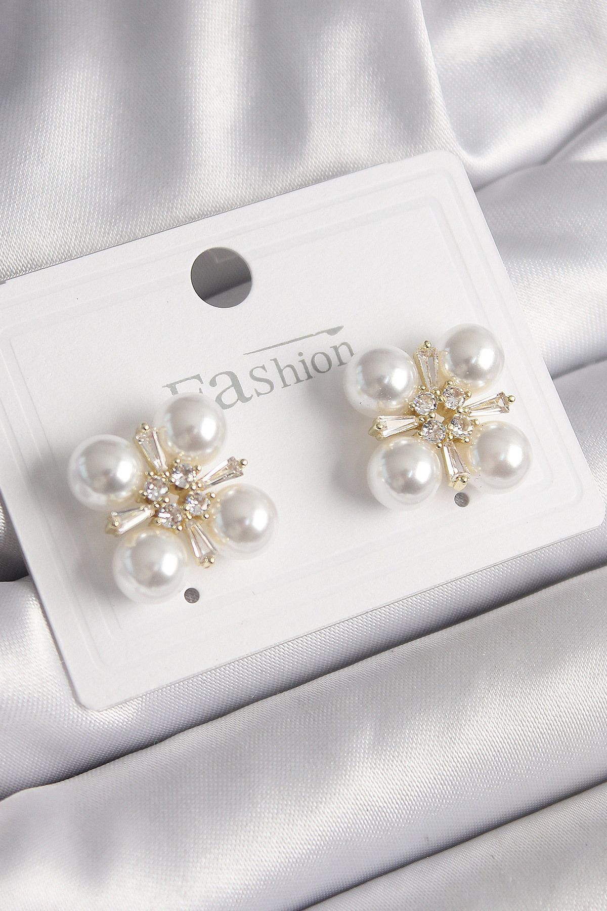 BZK ACCESSORİES Pirinç Gold Renk Zirkon Taşlı İncili Kadın Küpe