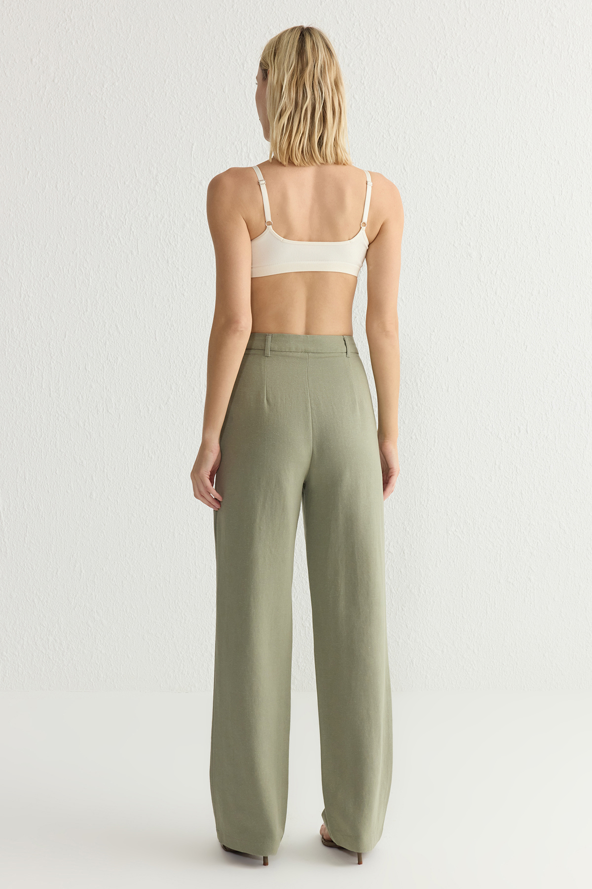 Trendyolmilla  Haki Keten Görünümlü Wide Leg/Geniş Paça Dokuma Pantolon TWOSS25PL00018 - Görsel 5