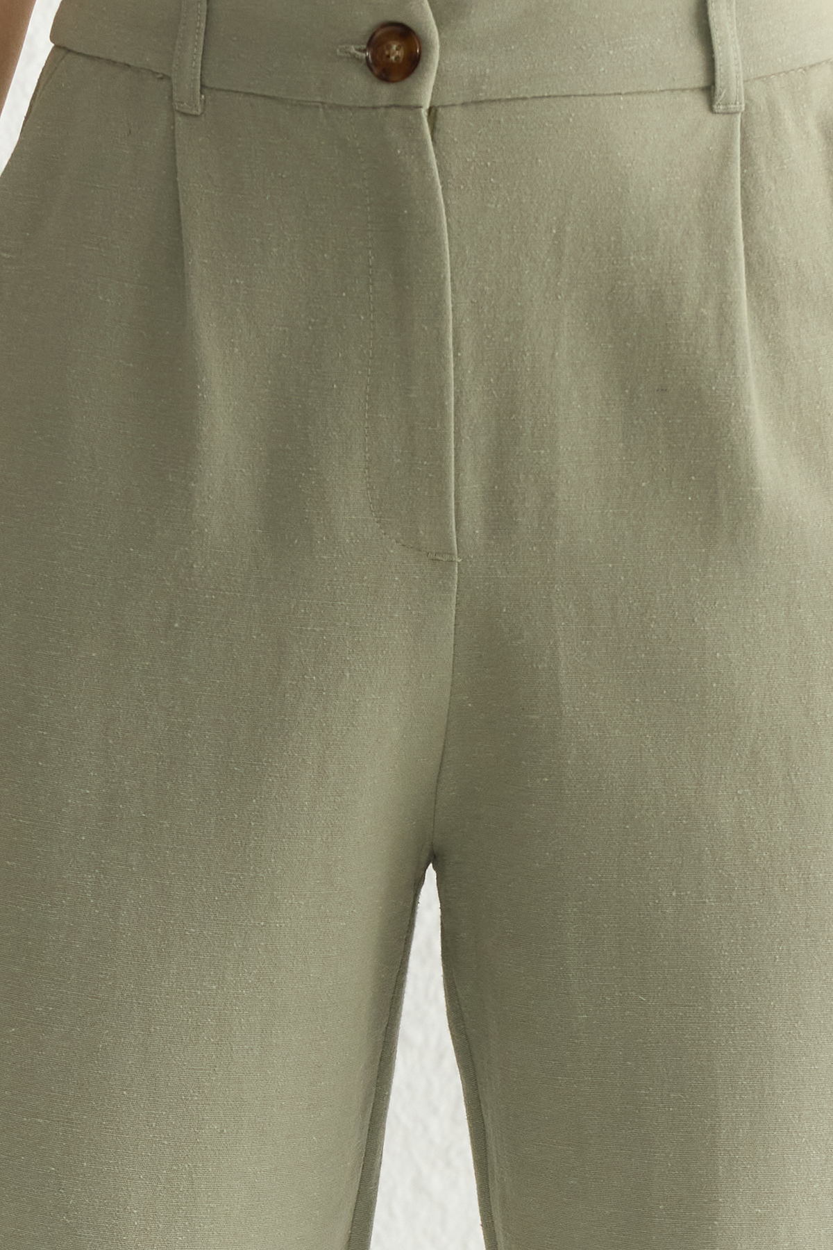 Trendyolmilla  Haki Keten Görünümlü Wide Leg/Geniş Paça Dokuma Pantolon TWOSS25PL00018 - Görsel 3