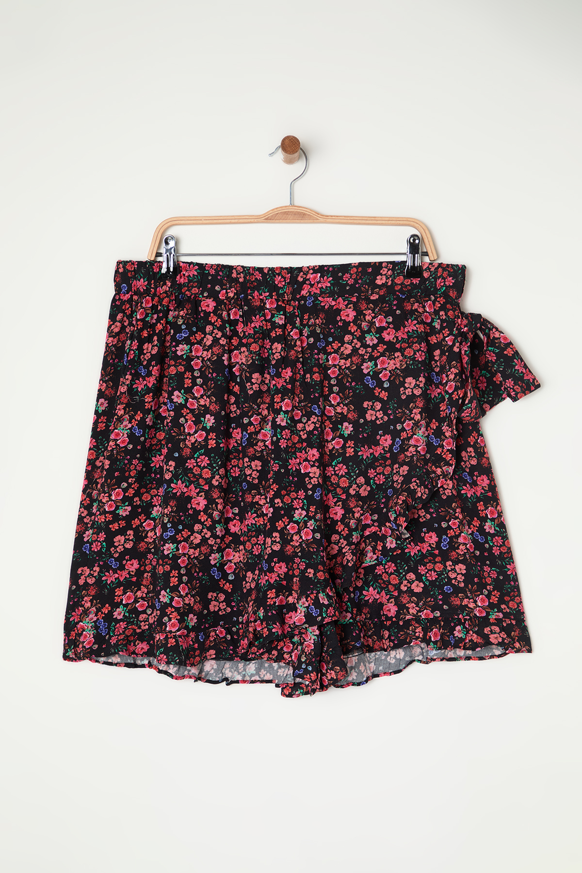 Trendyolmilla  Çok Renkli Çiçekli Dokuma Bağlamalı Büyük Beden Şort Etek TBBSS22SR0164 - Görsel 6