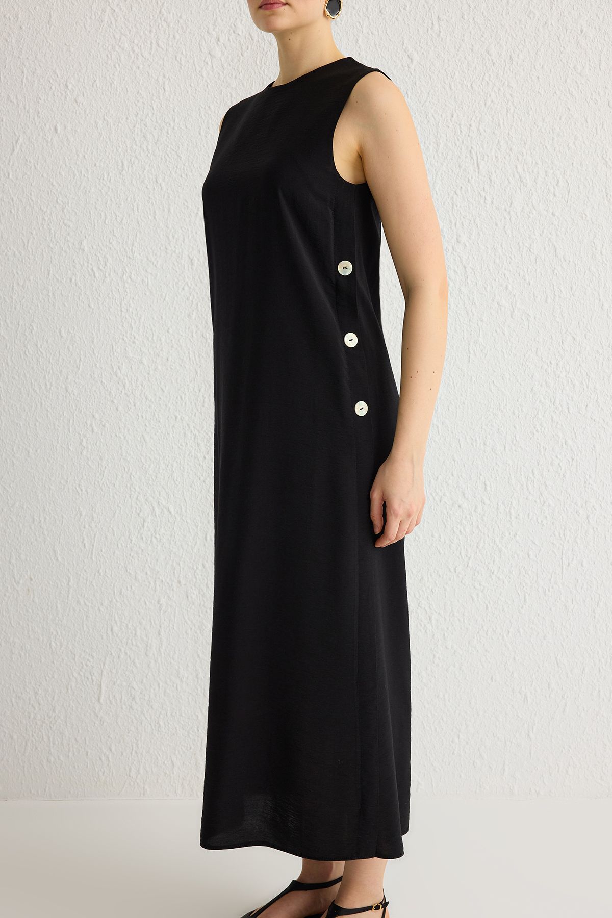 Trendyol Modest-Φόρεμα με μαύρο κουμπί με λεπτομέρεια υφαντό εσωτερικό TCTSS25EB00007 4