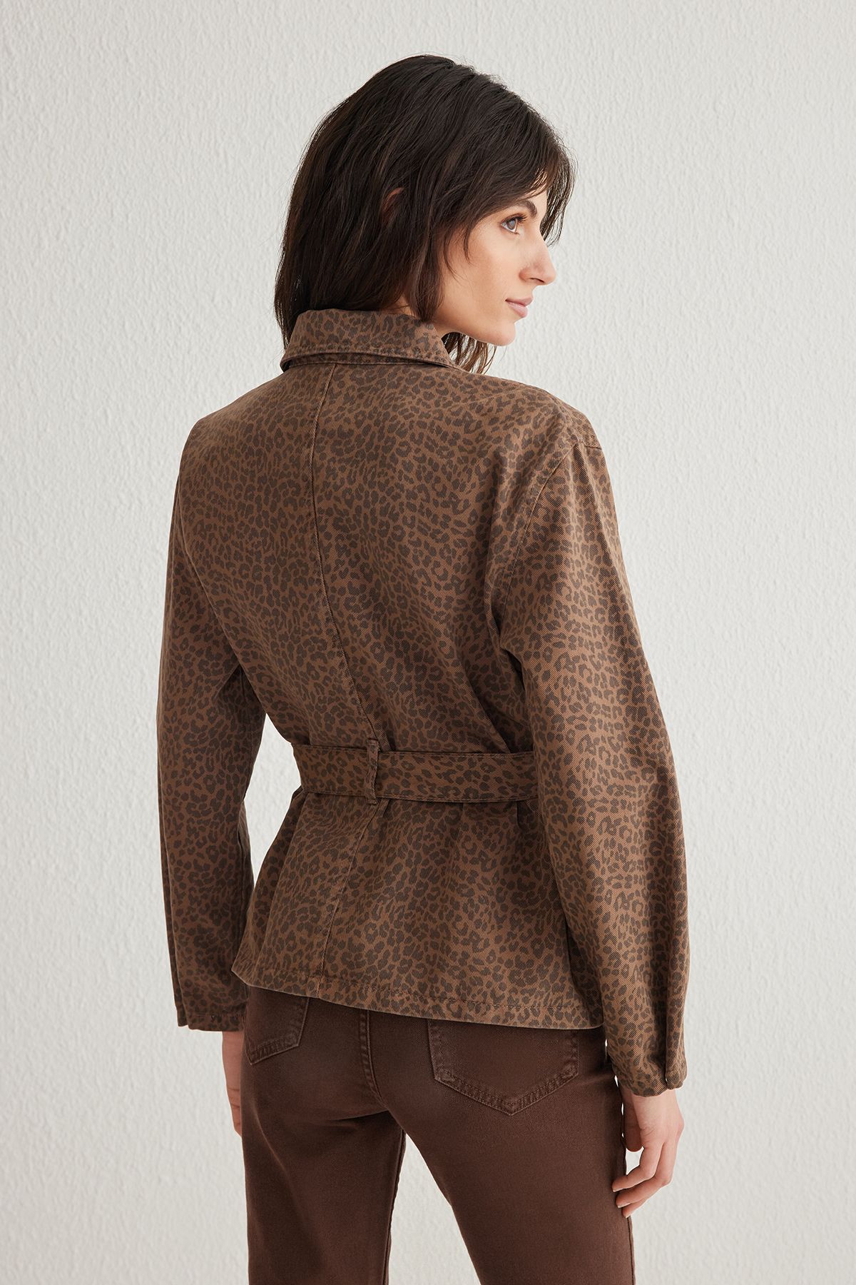 Trendyol Collection-Multicolor Leopard Print Belted Brown Denim Jacket Twoss25Ce00027 5