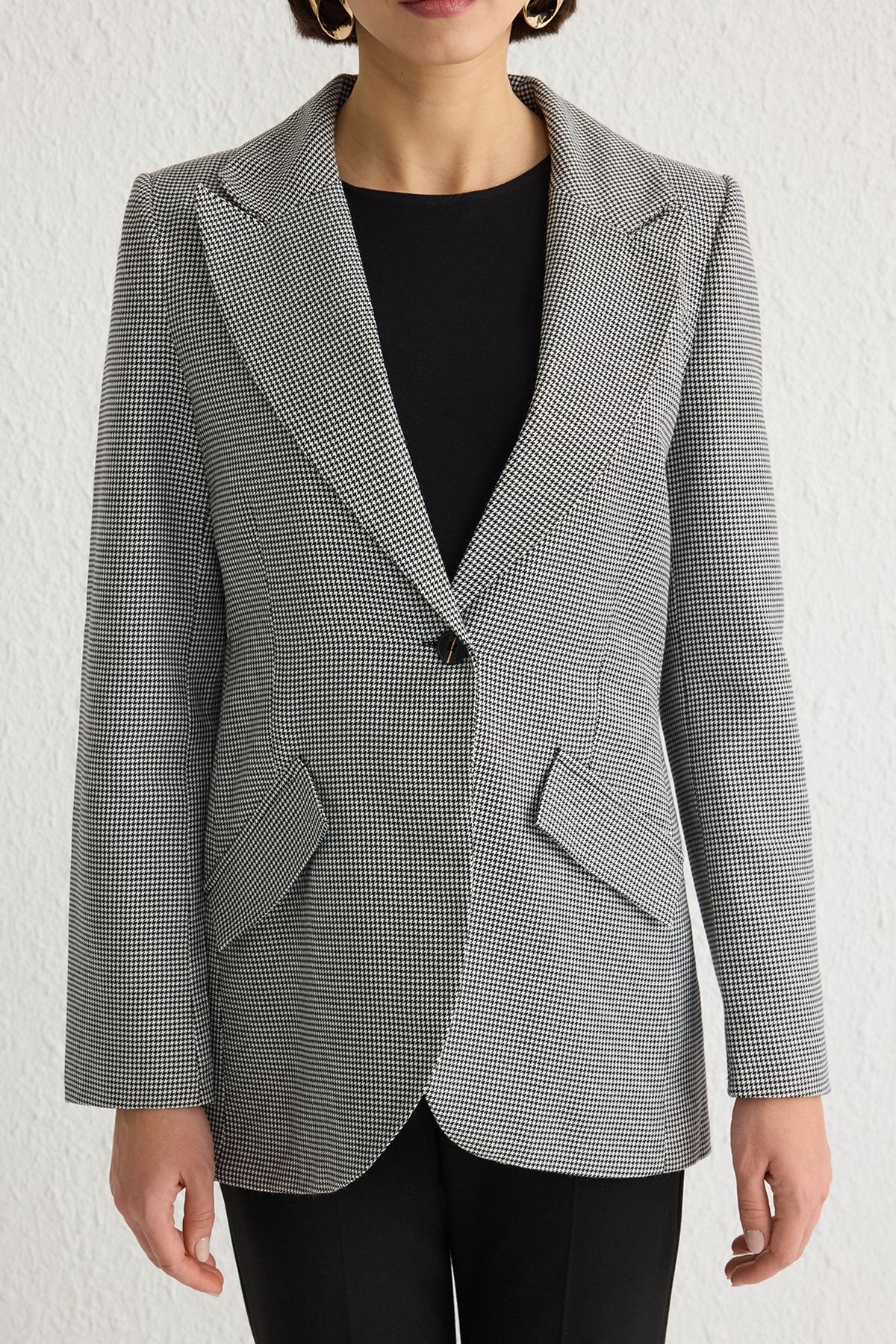 Trendyol Collection-Black Houndstooth Pattern Polyviscose Blazer Jacket Twoss25Bc00013 3