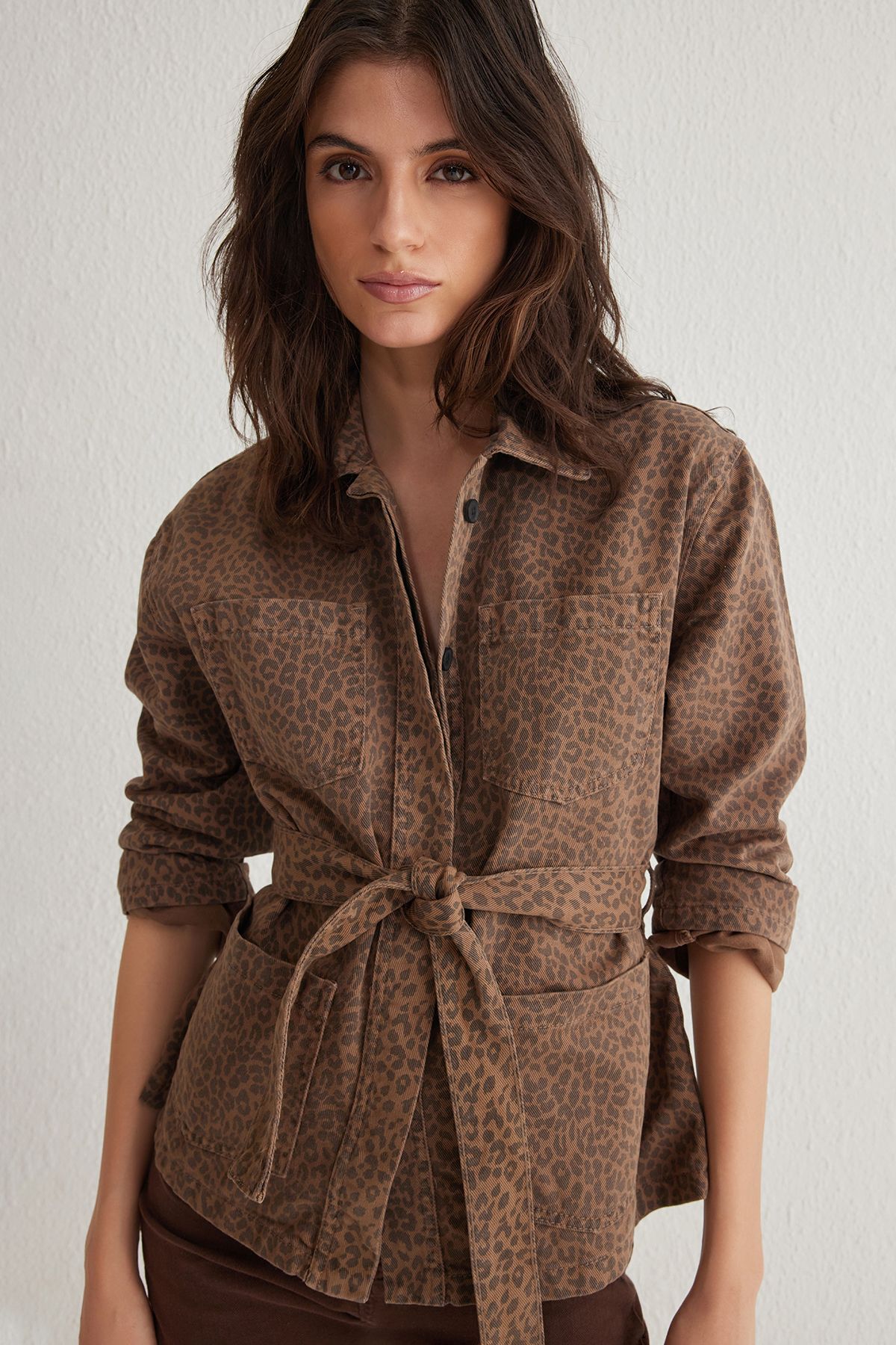 Trendyol Collection-Multicolor Leopard Print Belted Brown Denim Jacket Twoss25Ce00027 2