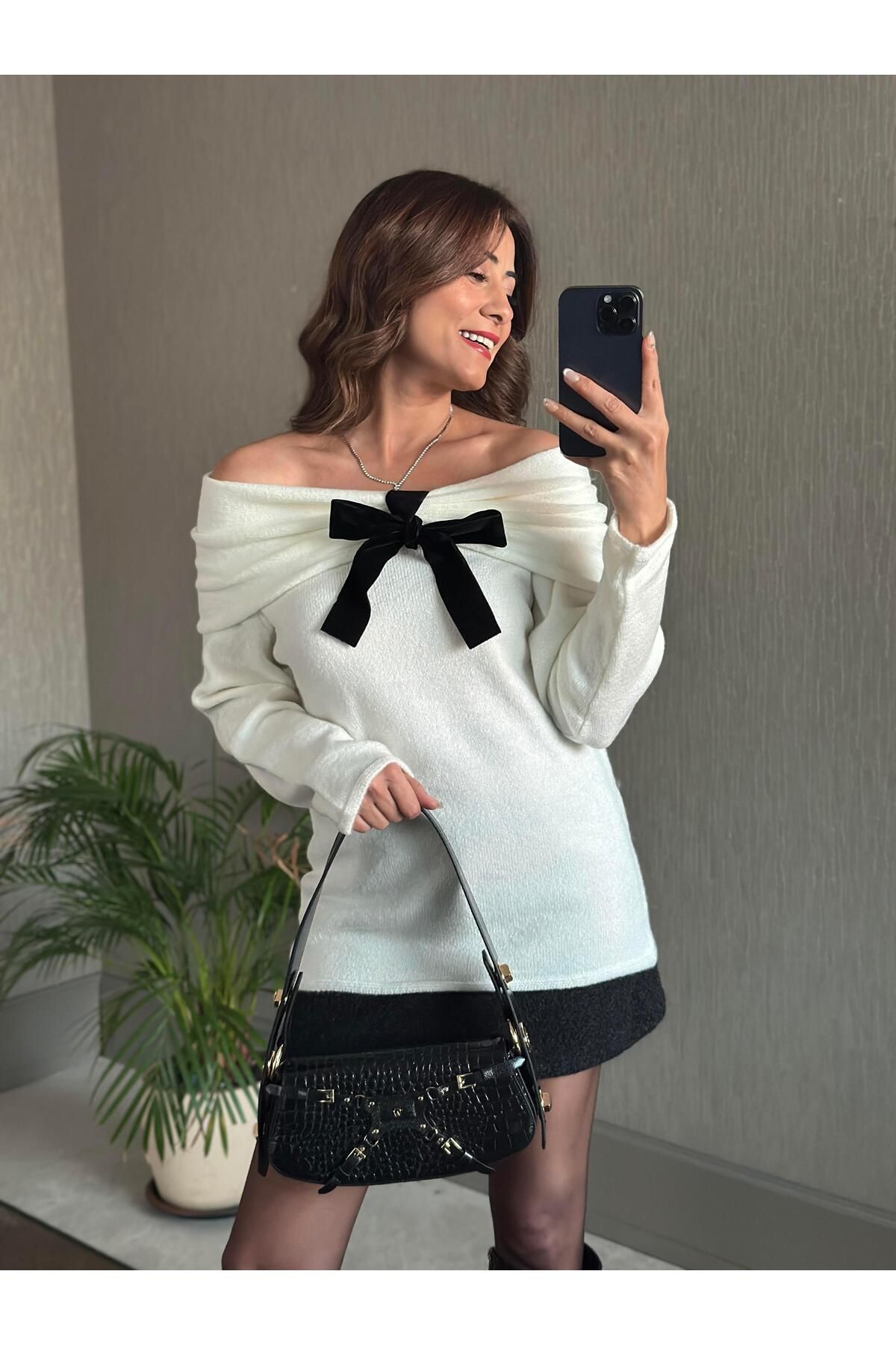 Forlady Butik Ekru Madonna Yaka Fiyonk Detaylı Kadın Yumoş Kazak