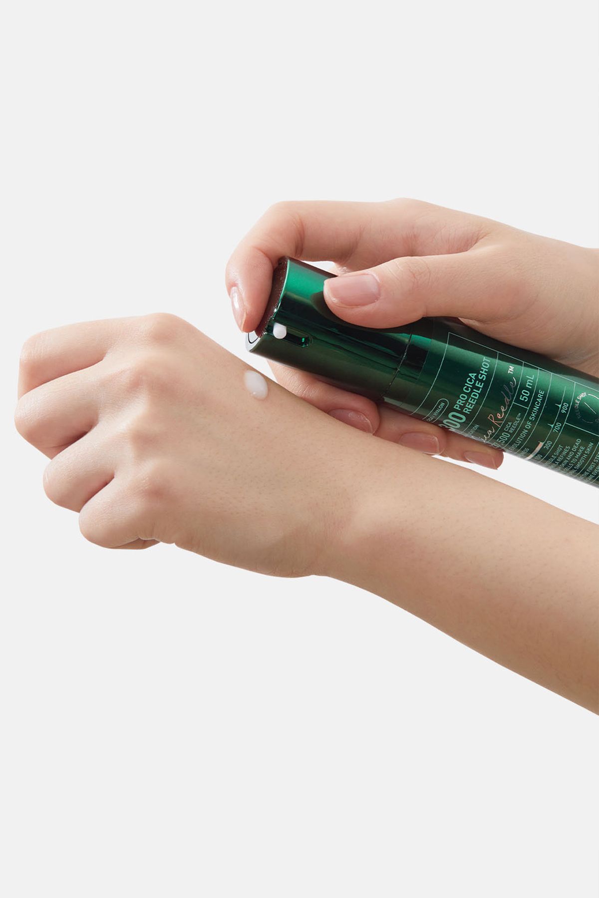سرم پوست PRO CICA REEDLE SHOT 300 ULTRA SOOR 50ML VT COSMETICS
