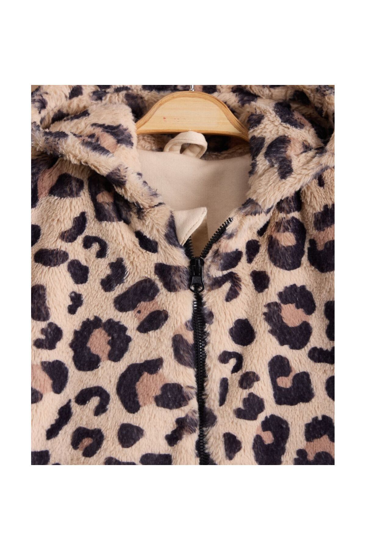CİCHLİD-Girl Plush Leopard Patterneḋ Fur 2
