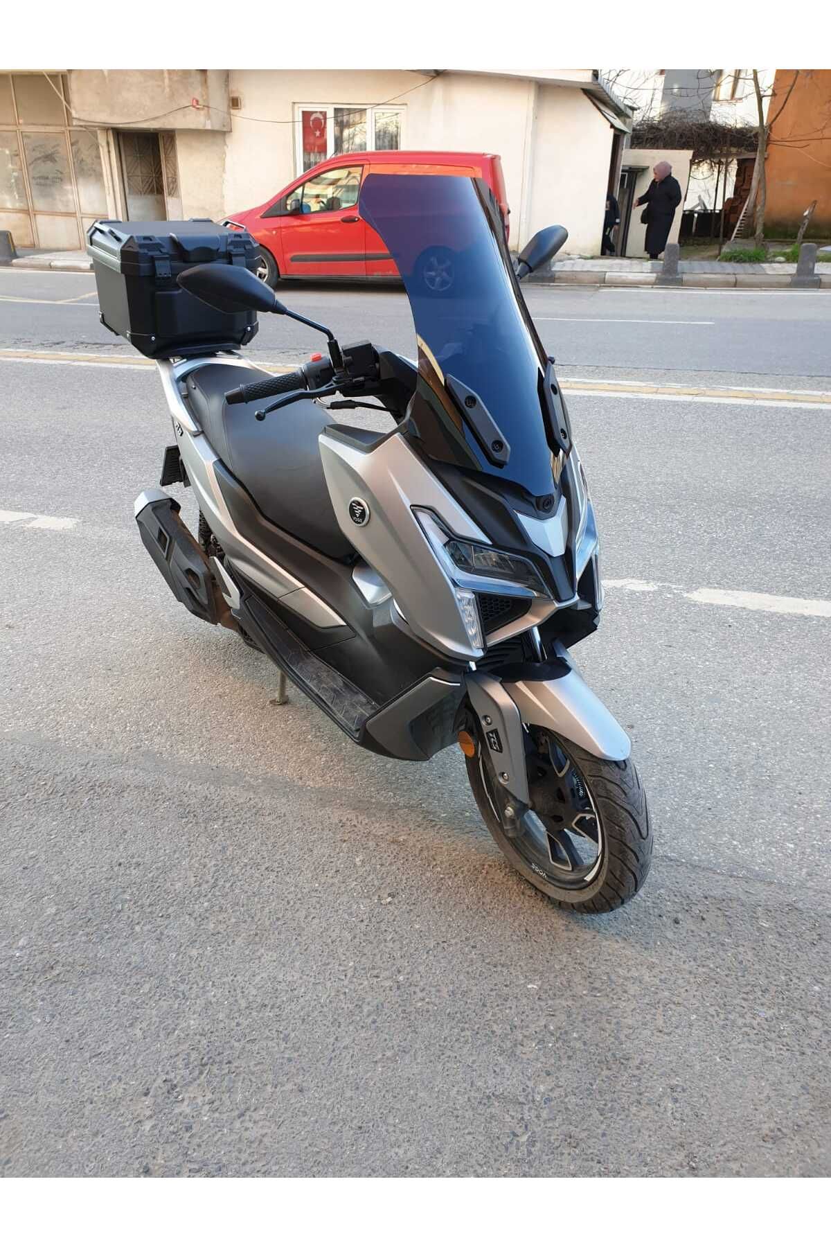 Voge SR1 Siperlik Ön Cam 2023-2025 Model 72cm Siyah Renkli 4mm UZUN CAM