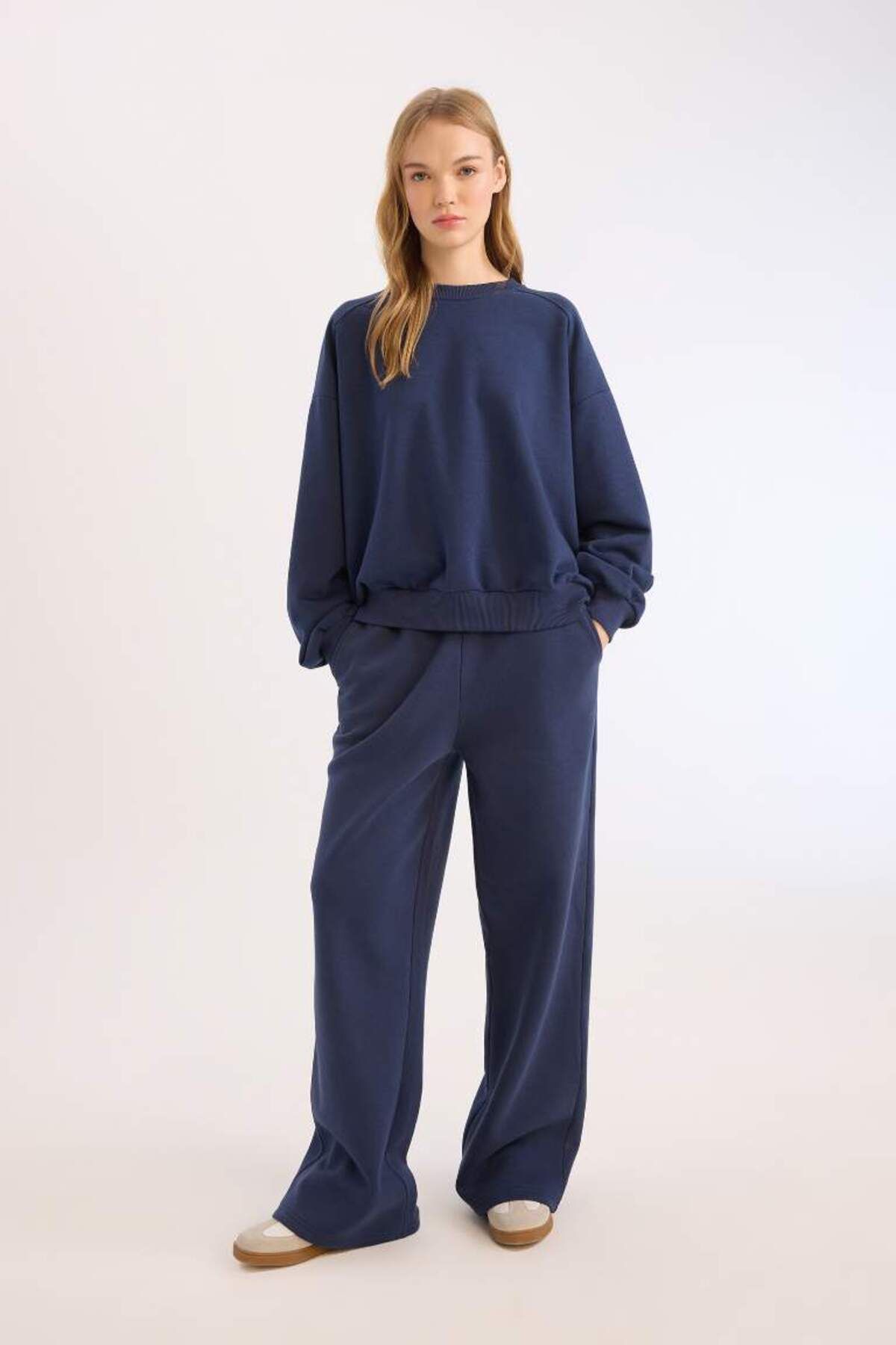 DeFacto-Cool Wide Leg and Elastic Waist Sweatpants - B3345Ax25Sp 1