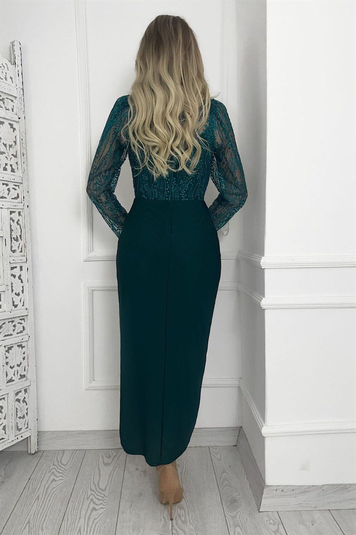 gesmoda-G0392 Rochie cu mânecă lungă cu design Lurex Emerald 3