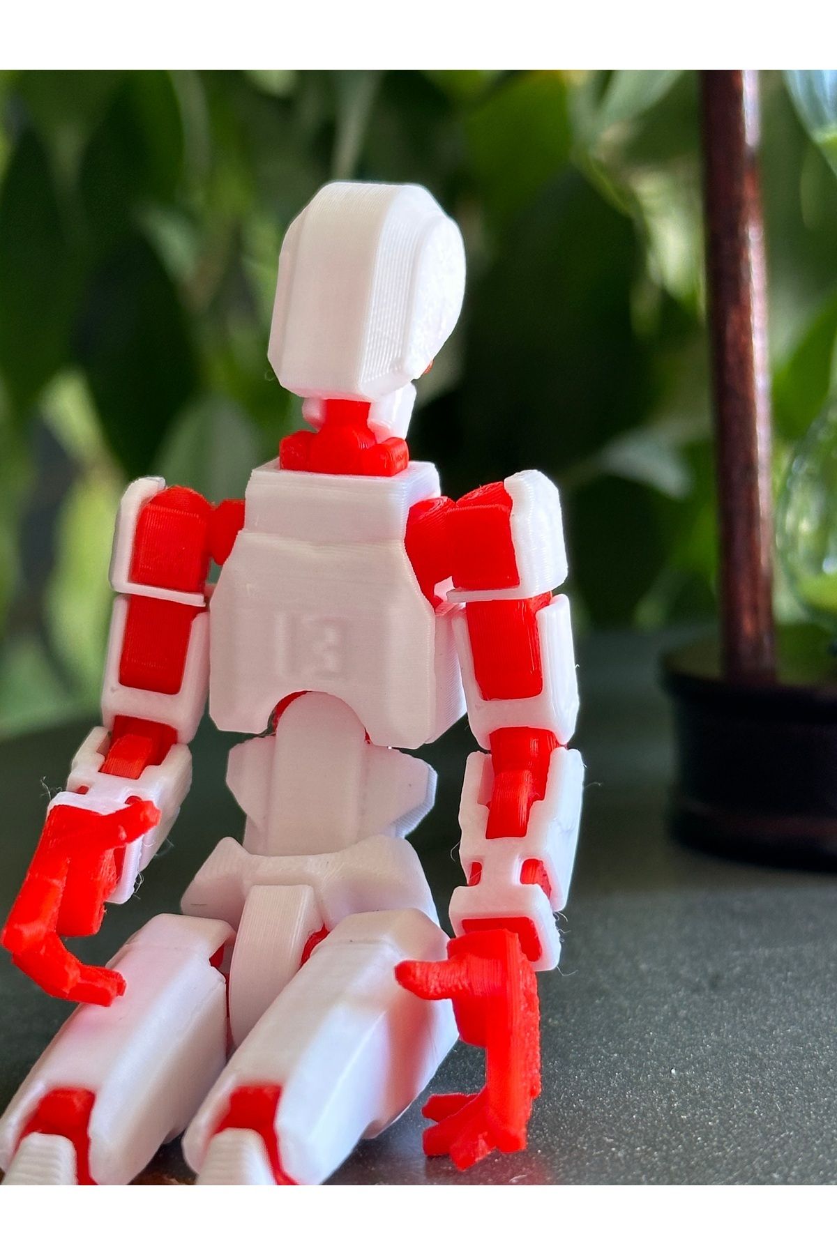 Loopify Lucky 13 Oynar Eklemli Robot Figür Oyuncak - Titan 13 - Dummy 1 Adet Beyaz Kırımızı 14cm