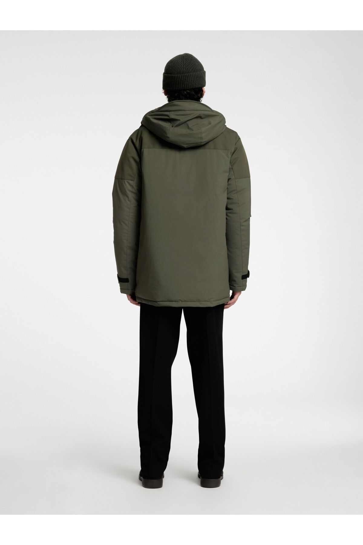 complete the look image