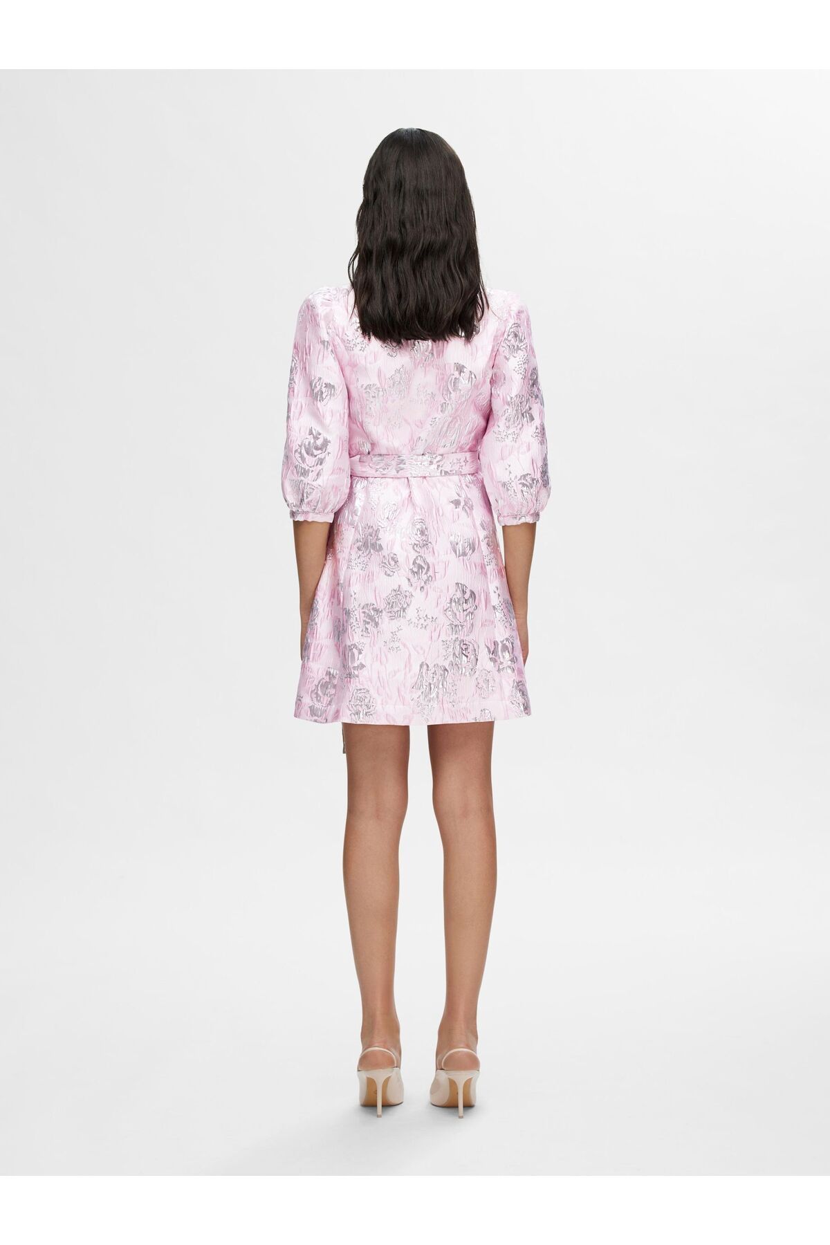 complete the look image