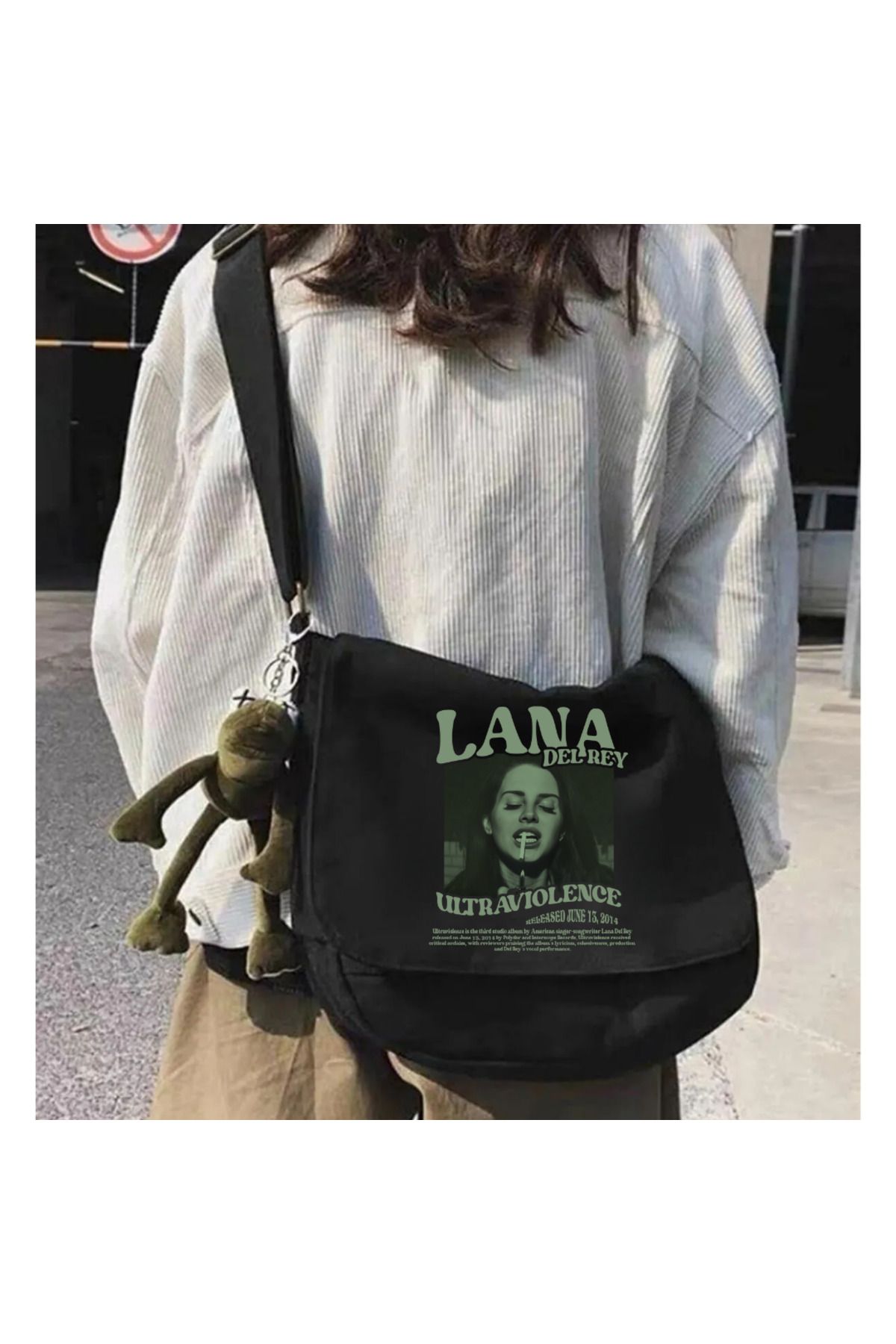 Toum Lana Del Rey Siyah Postacı Çantası