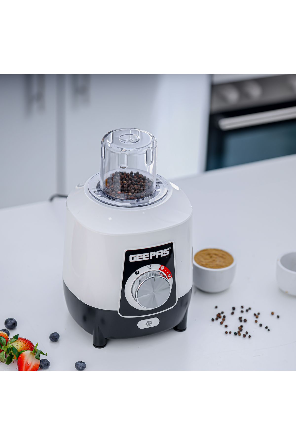 Geepas-2-in-1 Blender- 600 W, Powerful Motor with 2 Speed Setting and Pulse / White and Black 6