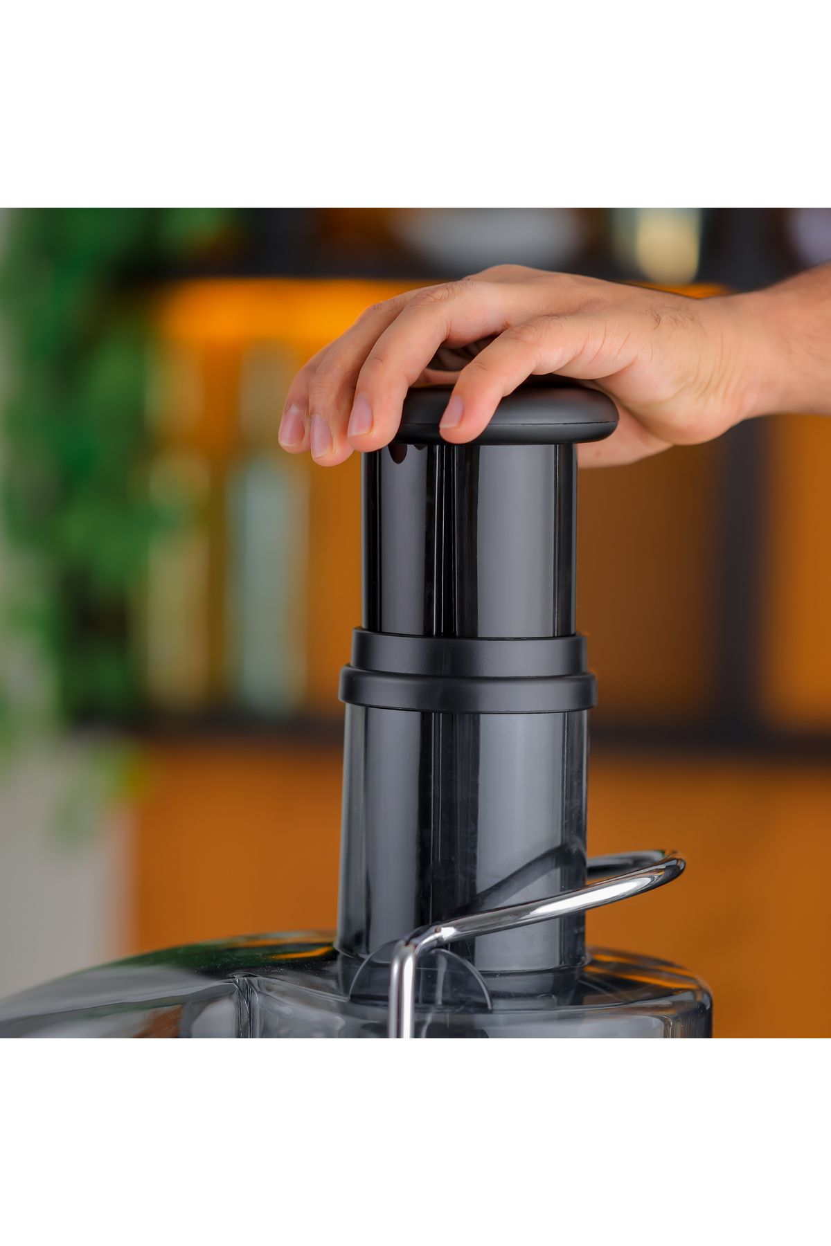 Geepas-4-IN-1 Stainless Steel Blender and Juice Extractor, Powerful Motor with 2 Speed Setting and Pulse 5