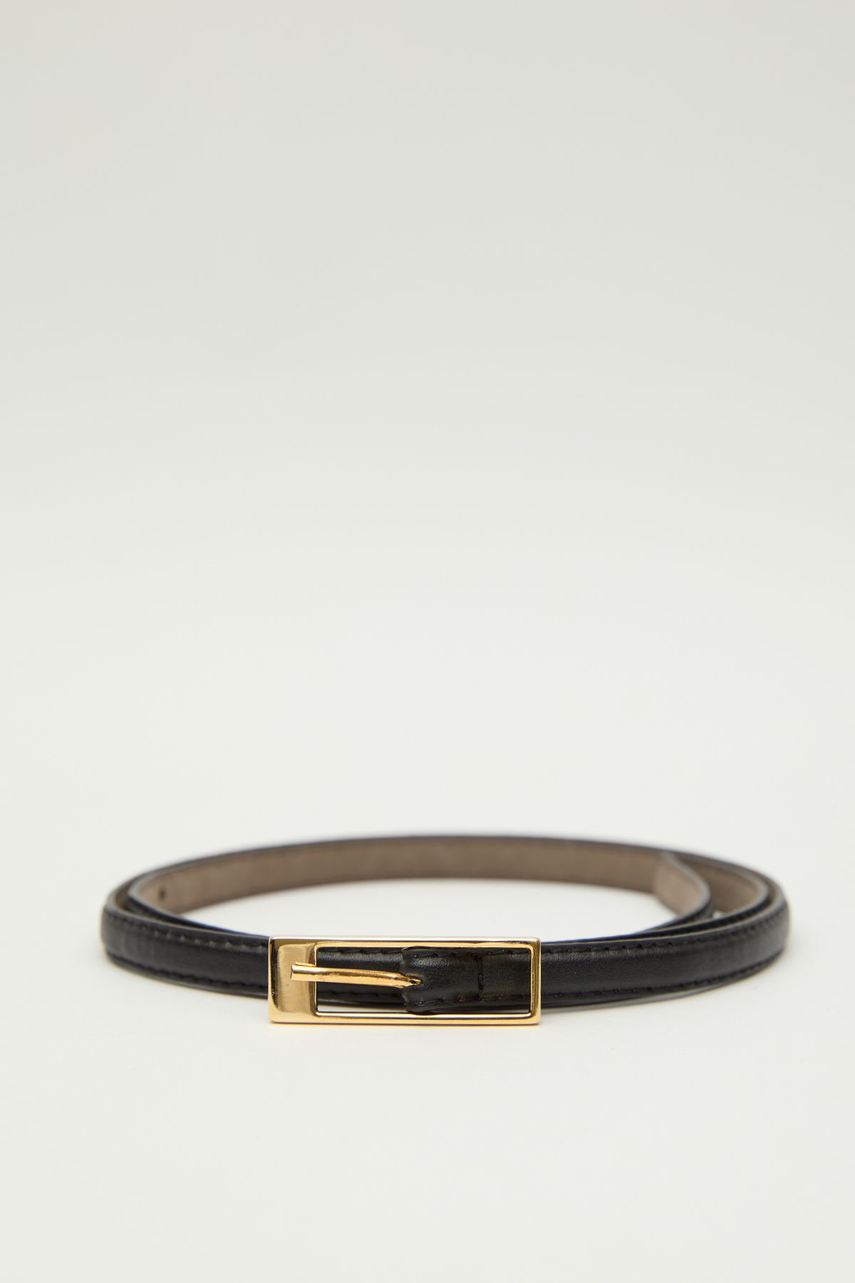 Manuka-Black Thin Belt - Rectangular Buckle 5