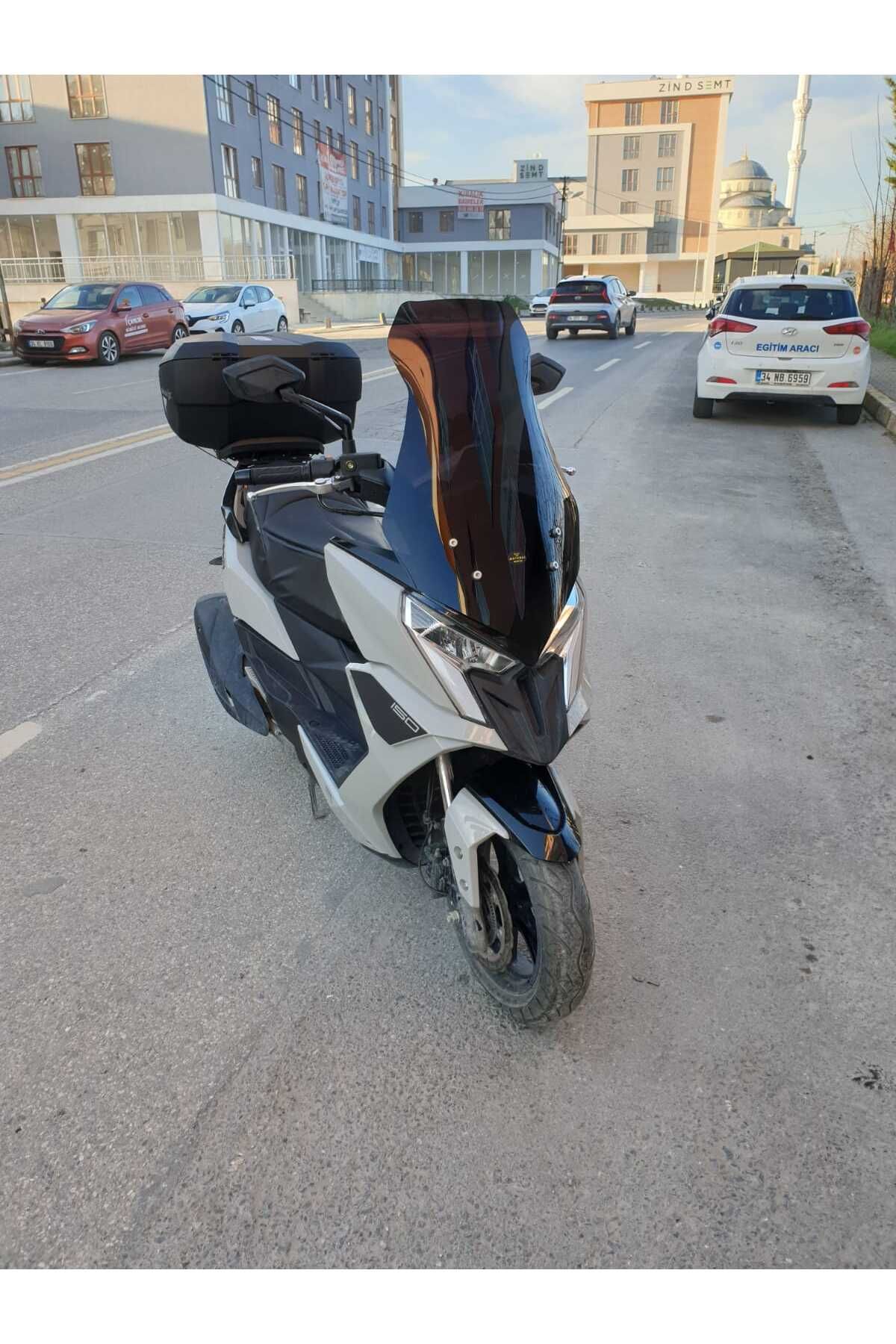 Kymco Dink R 150 Siperlik Ön Cam 2023-2025 Model 68cm Siyah Renkli 4mm
