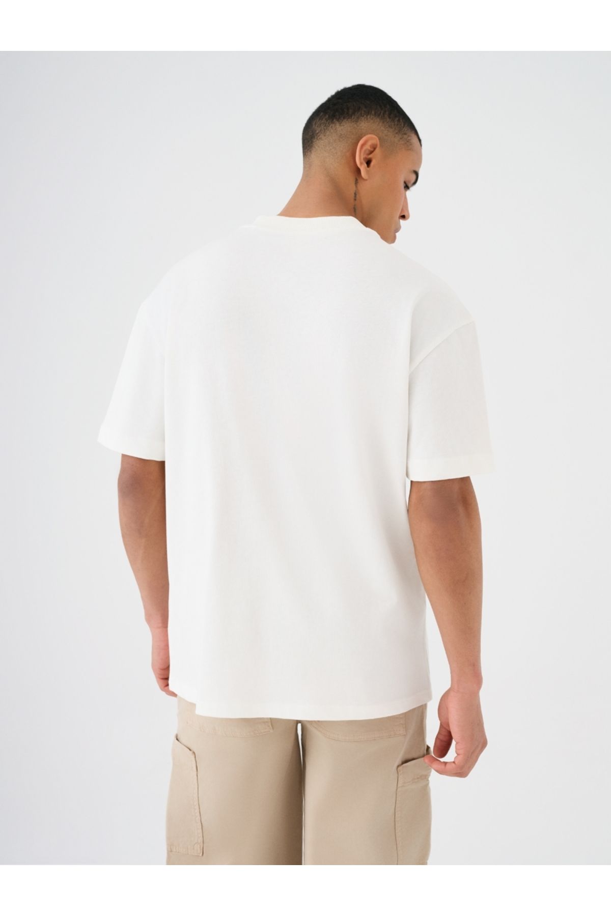 Loft-Men's Oversize T-Shirt - Sleeves 2