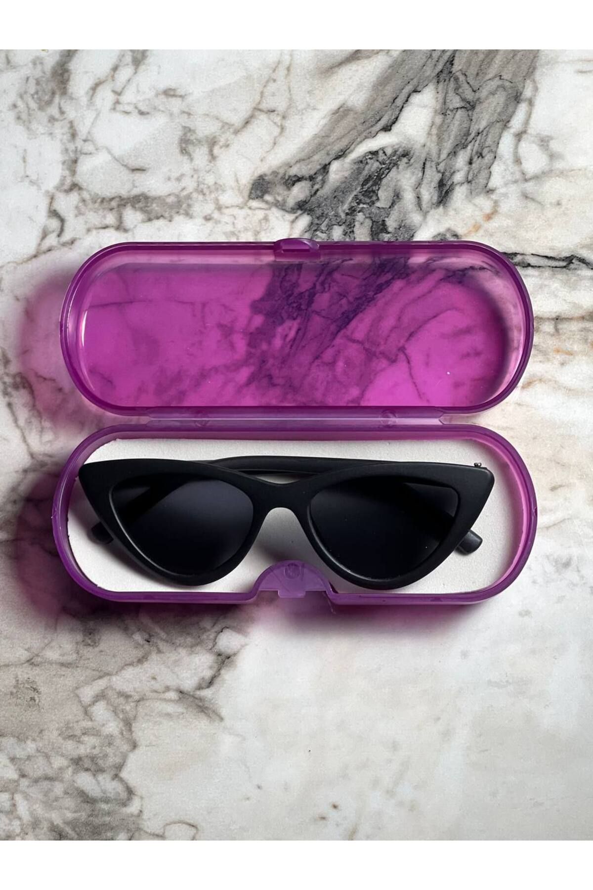 STAOOM-UV 400 Protected Children's Glasses and Box 1