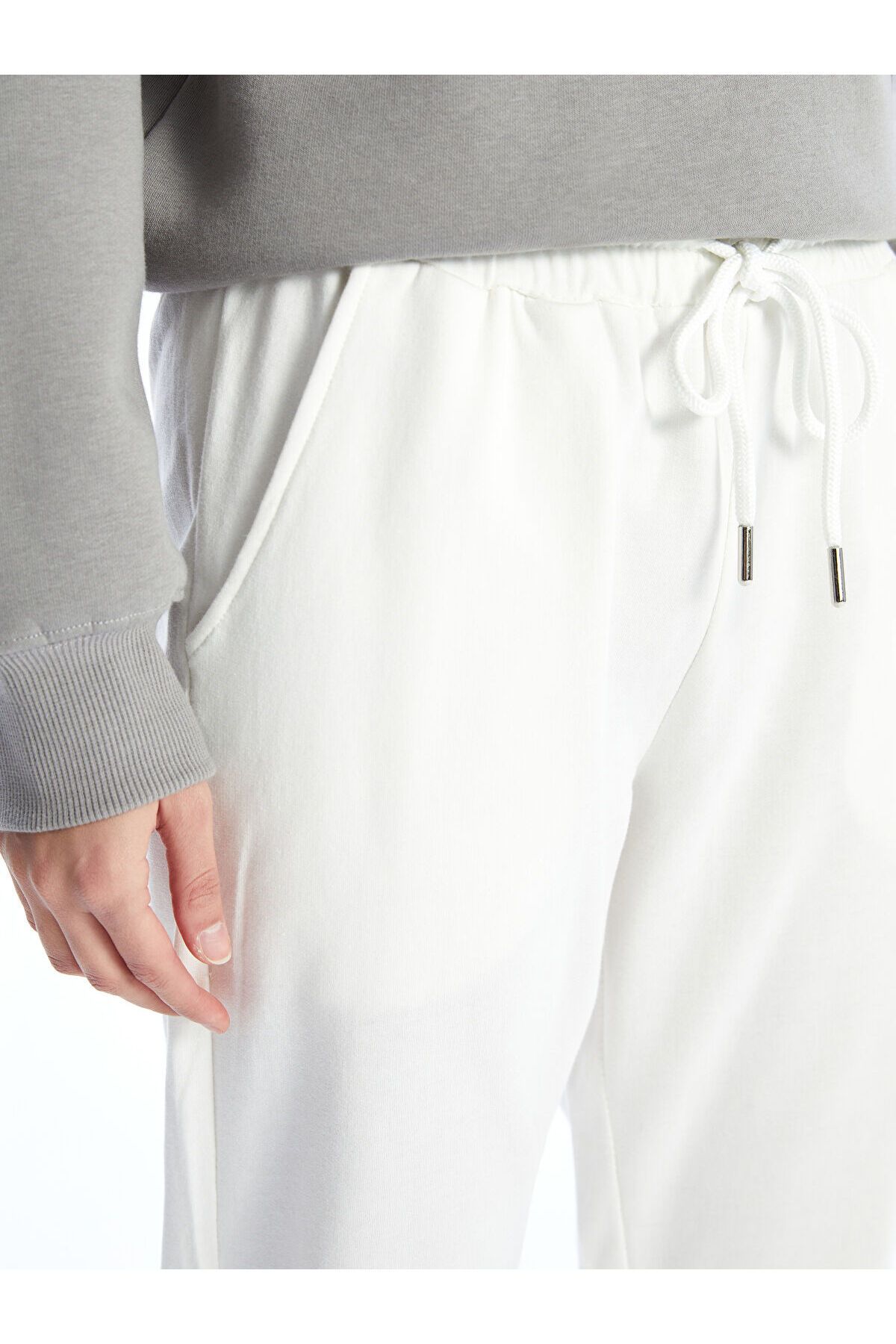 LC Waikiki-Women's Jogger Tracksuit Bottom with Elastic Waist 1
