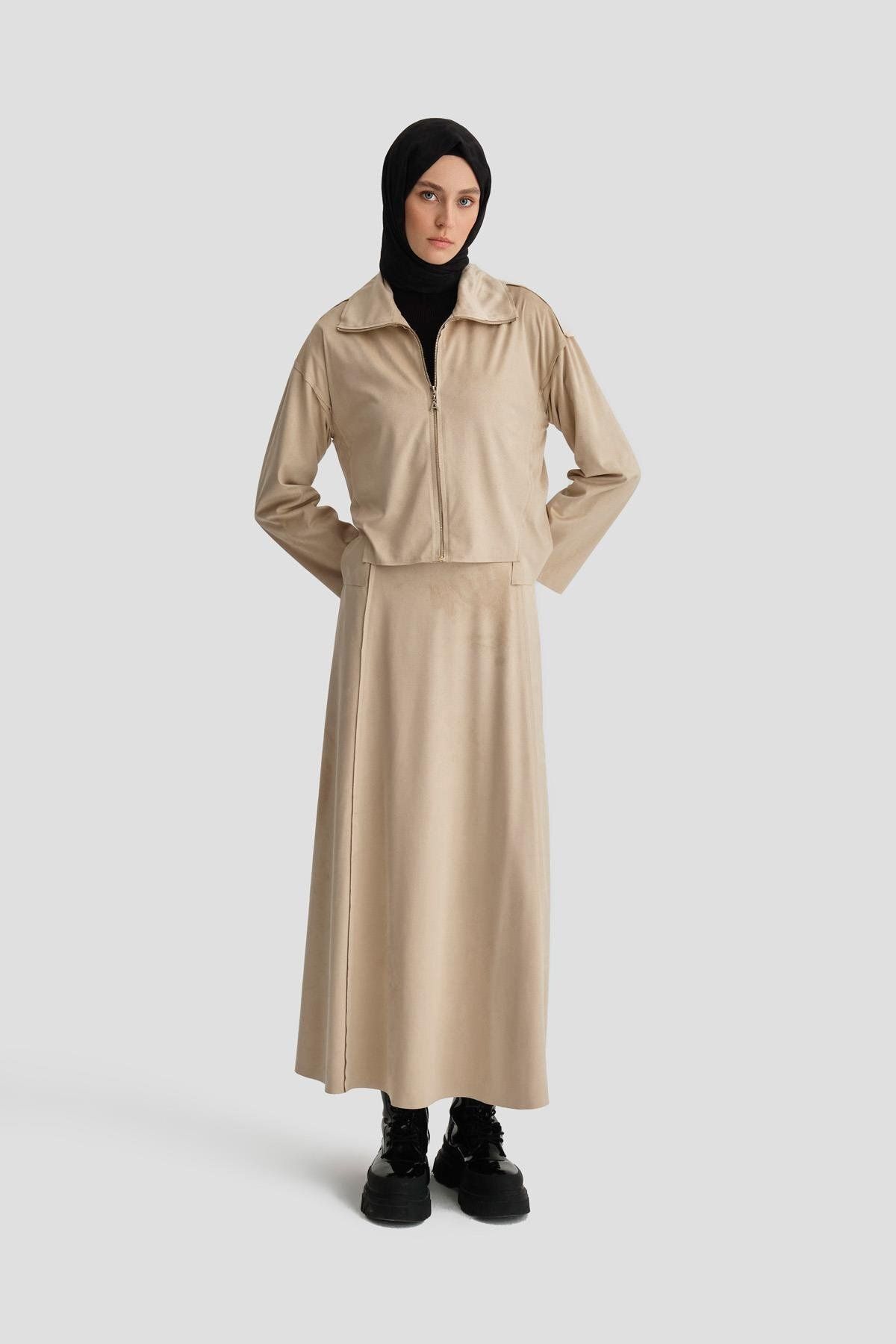 کت و شلوار جیر با جزئیات برش 24k6914 بژ Armine