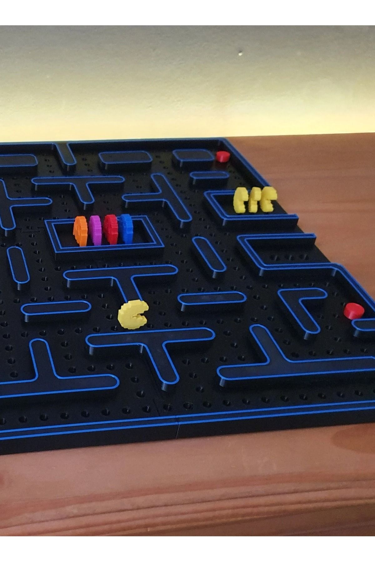 3D Brothers-Pacman Board Game - Maze Pursuit of Ghosts, Strategy, Challenge, and Tactics 2