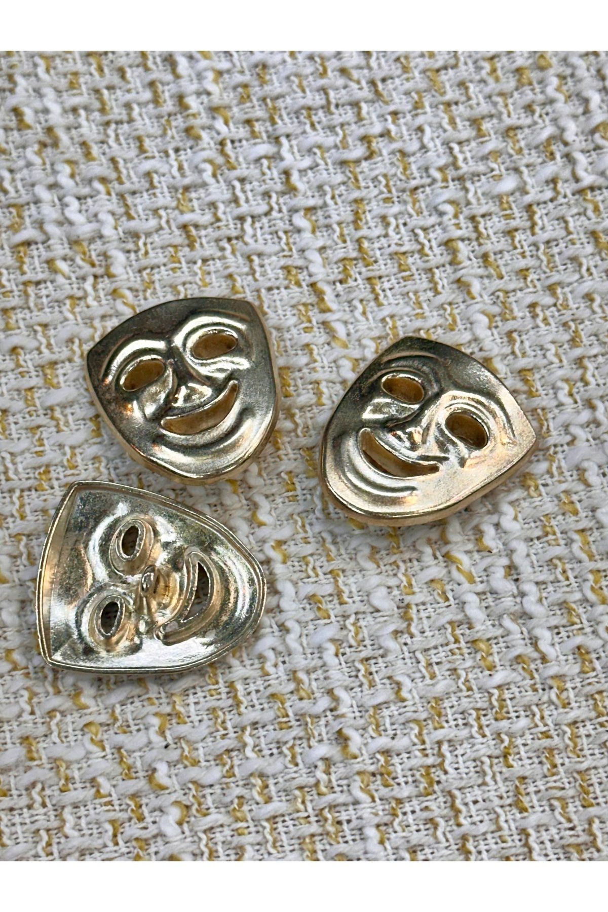 ODDA TASARIM ATÖLYESİ-Theatre Mask Model Gold Color Design Set of 3 Buttons (2,5cm) 2