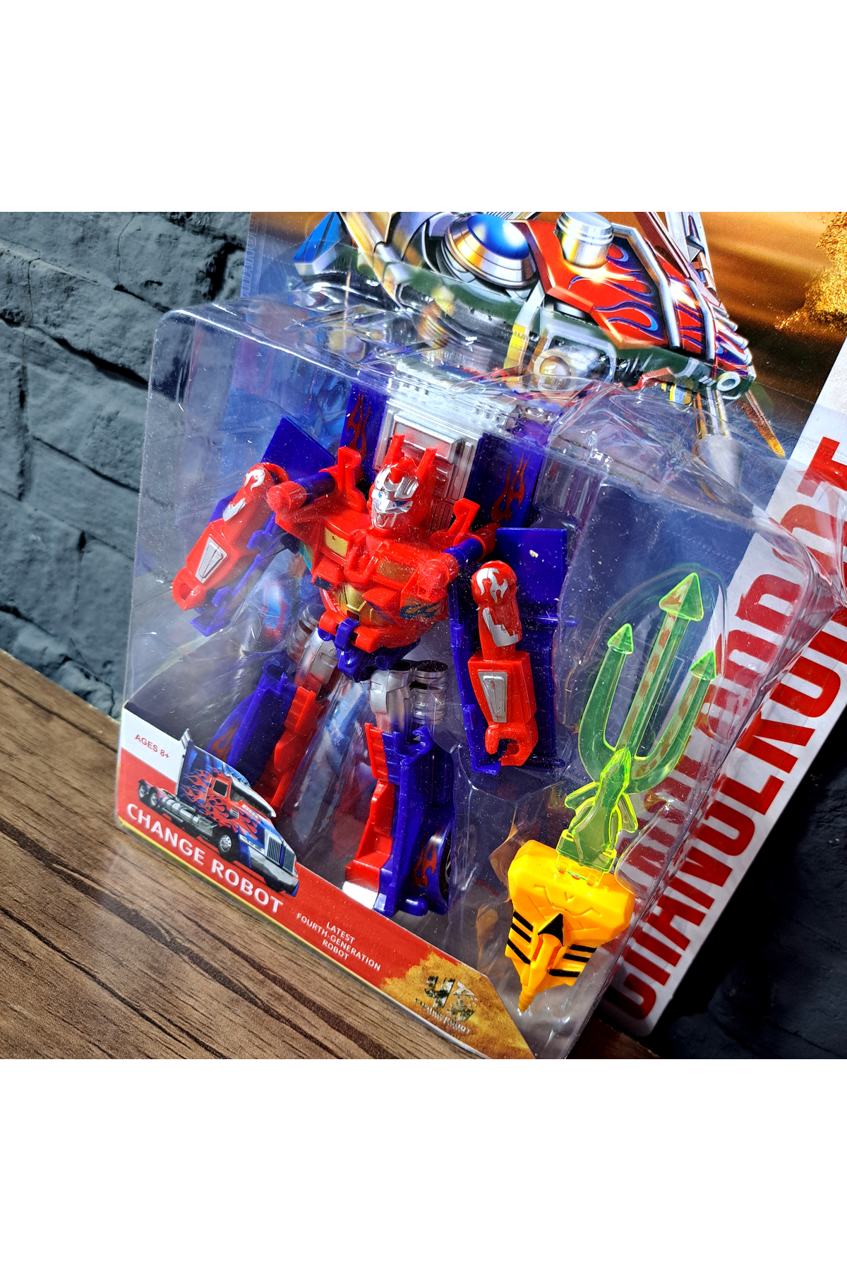 Ailenizin Oyuncakçısı OYUNCAK DÖNÜŞEN ROBOT ARABA TRANSFORM KAMYON MODEL 17X15cm KIRMIZI MAVİ ROBOT KILIÇLI fotoğrafı 2 (önizleme)