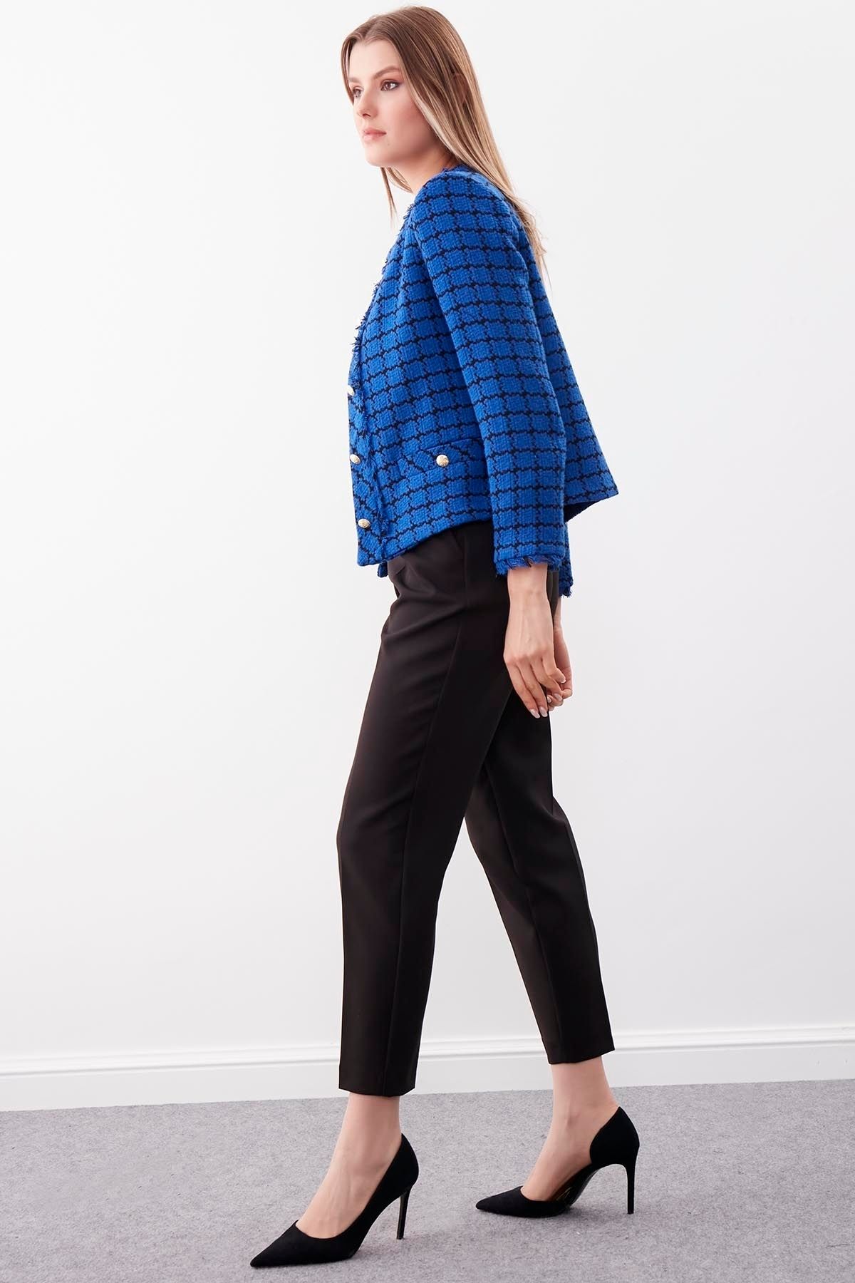 Vitrin-Gold Buttoned Patterned Jacket 3