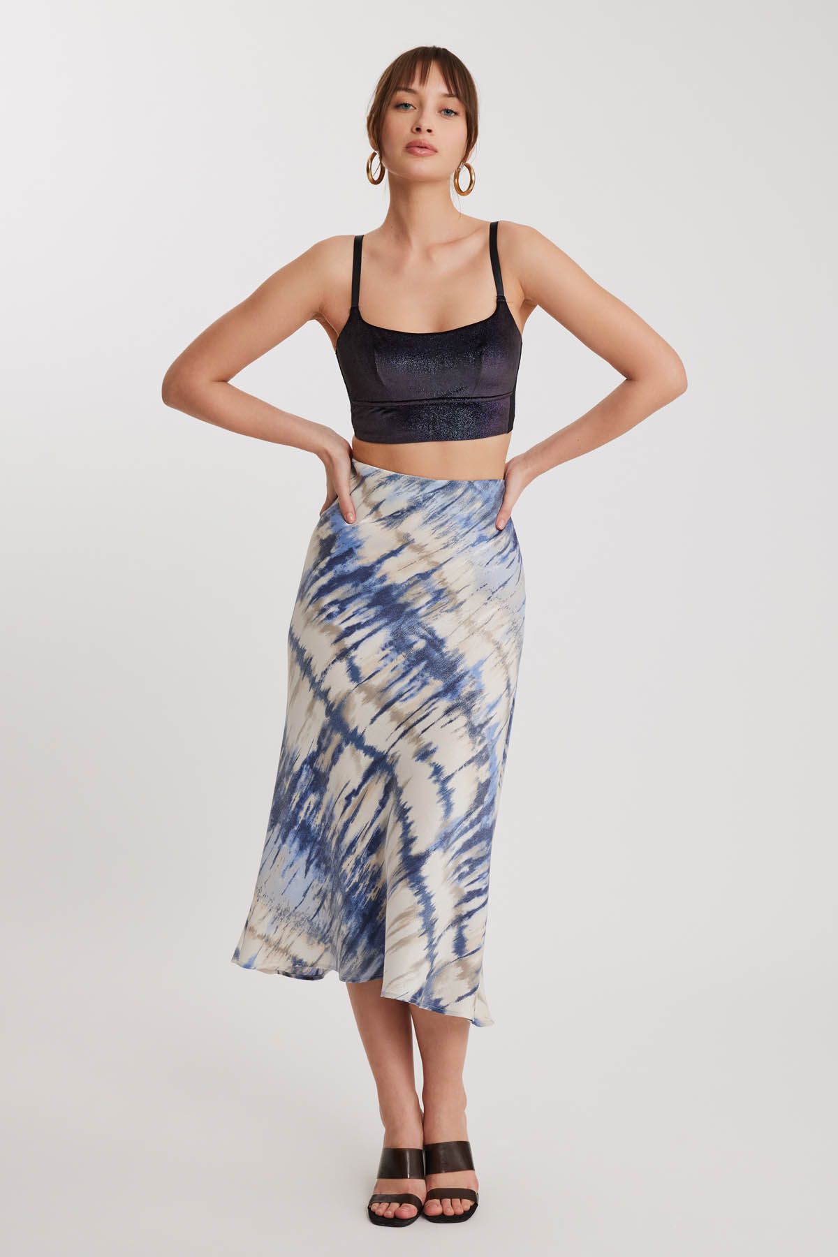 Vitrin-Shiny Pattern Midi Skirt 2
