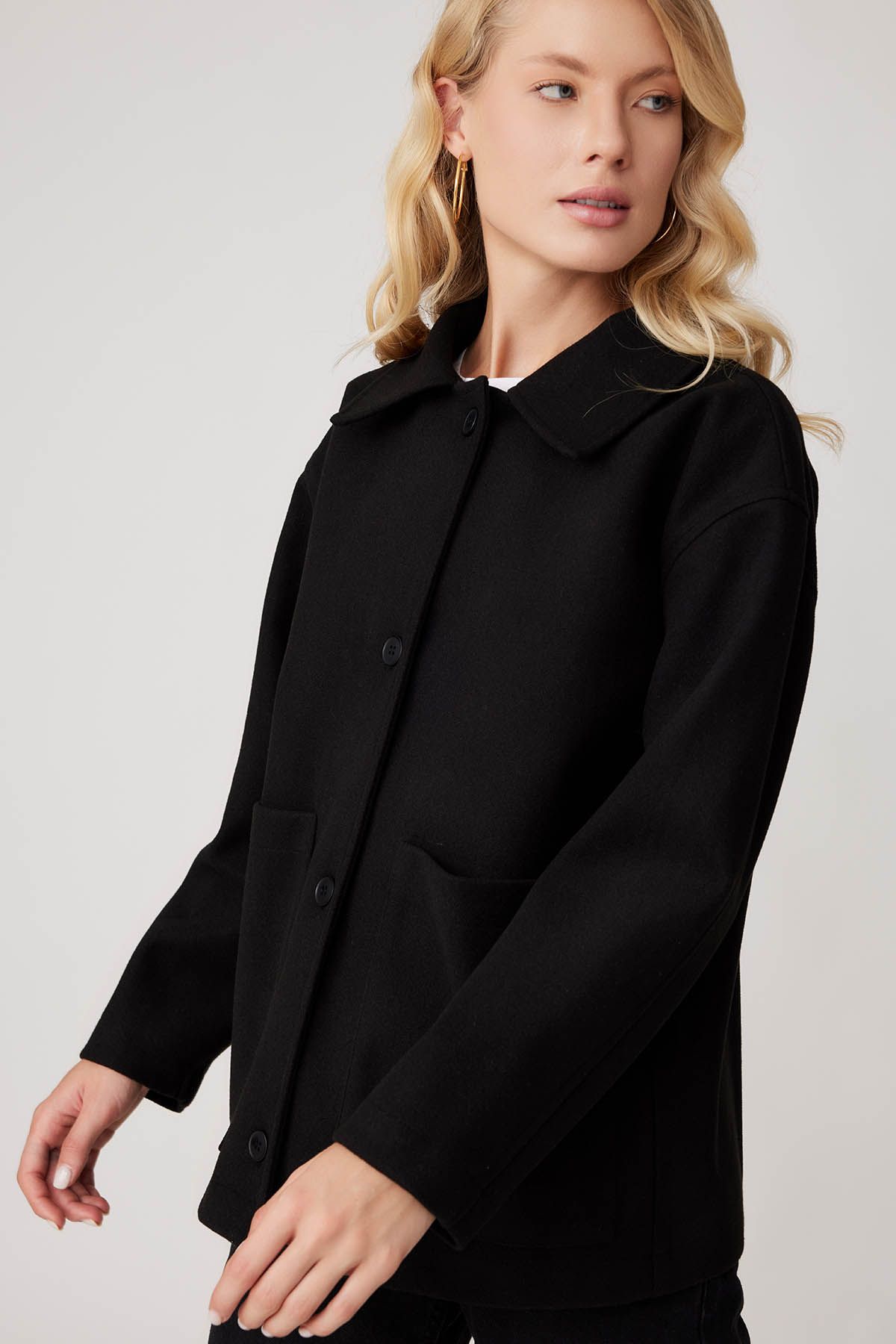 Vitrin-Stamped Jacket with Large Pockets 3